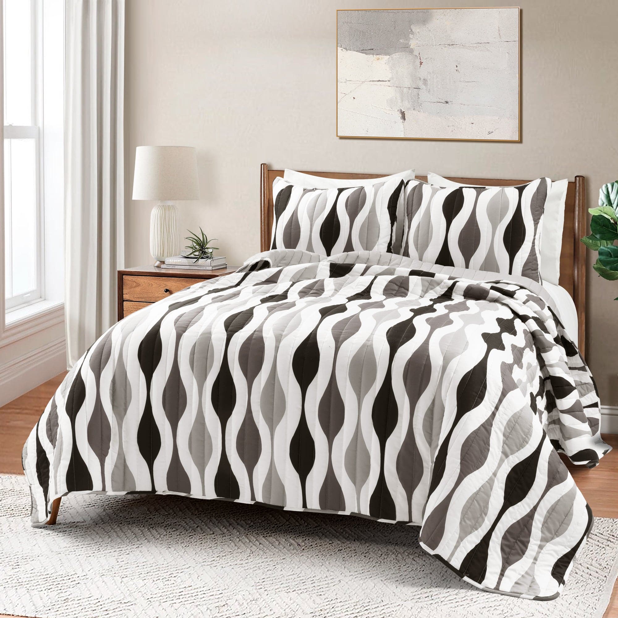 Mid Century Geo Reversible Quilt 3 Piece Set - Modern Geometric Bedding for Master & Guest Bedrooms - Perfect for Home Decor & Cozy Nights