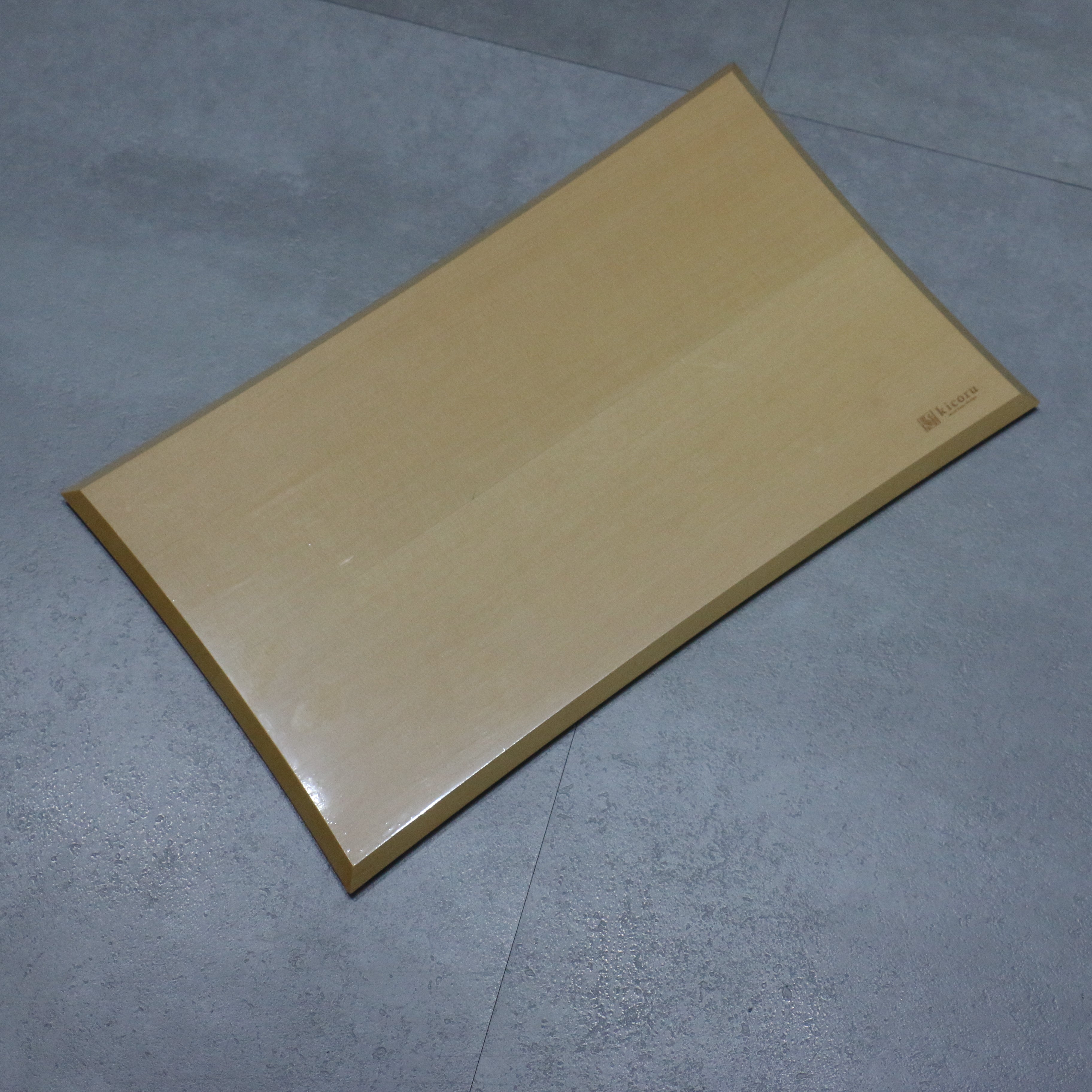 Kicoru Hiba Wood Cutting Board - Natural Antibacterial & Mold Resistant - Perfect for Sushi, Cheese & Charcuterie Boards