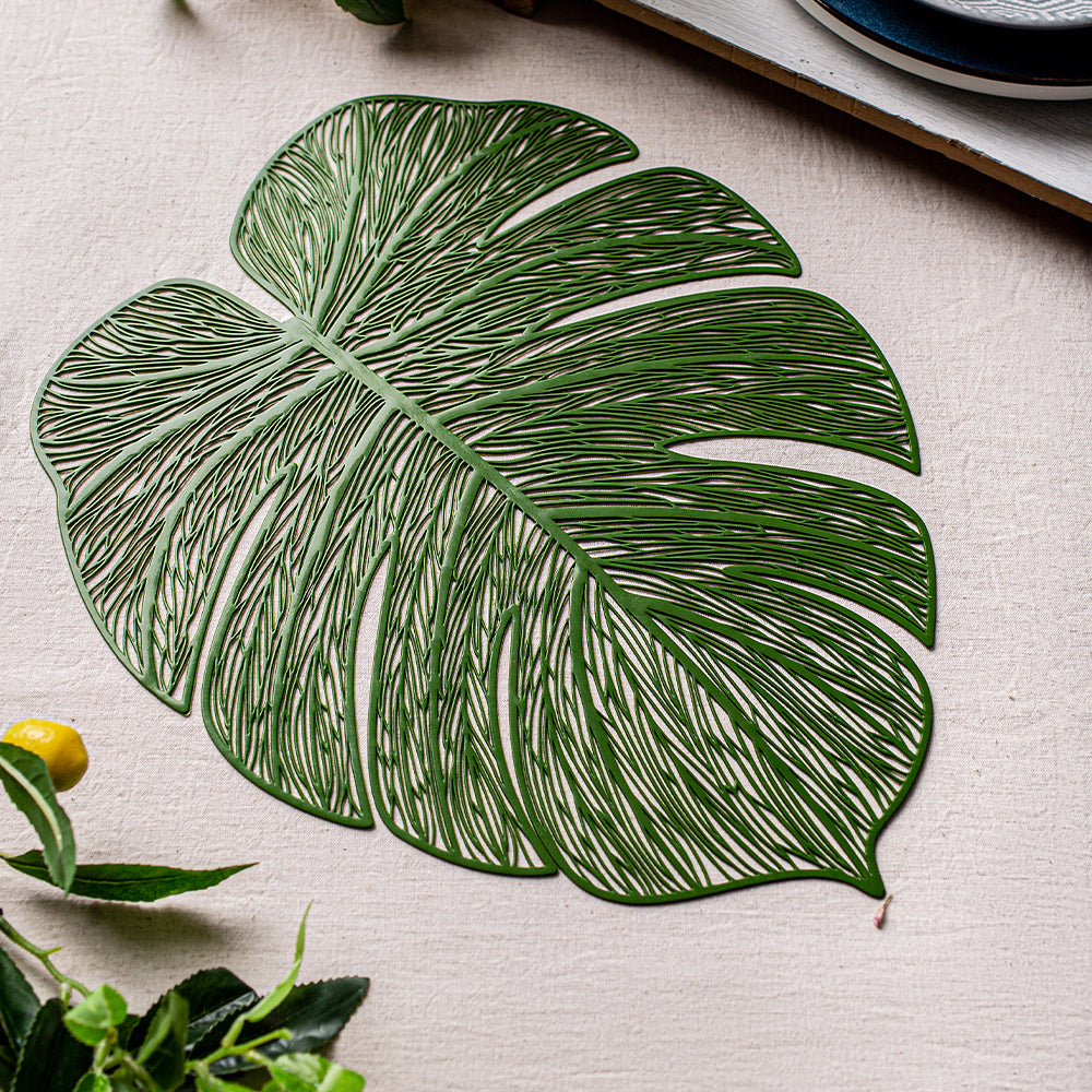 Premium Eco-Friendly Green Leaf Table Mat Set - Natural Bamboo Placemats for Dining Table Decor, Heat Resistant & Waterproof - Perfect for Home Kitchen, Party, and Outdoor Picnic Use