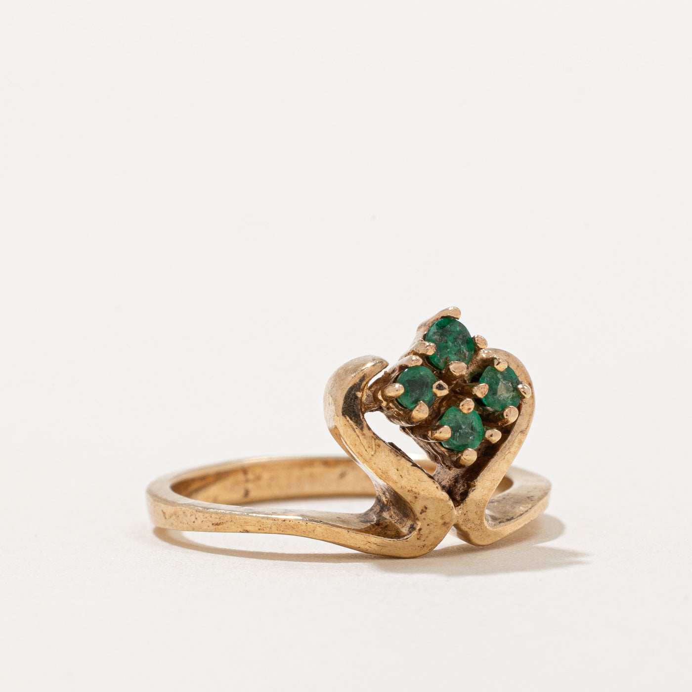 Exquisite 0.08ctw Emerald Ring in Sterling Silver - Size 6.5 - Elegant Birthstone Jewelry for Women - Perfect Gift for Anniversary, Birthday & Special Occasions