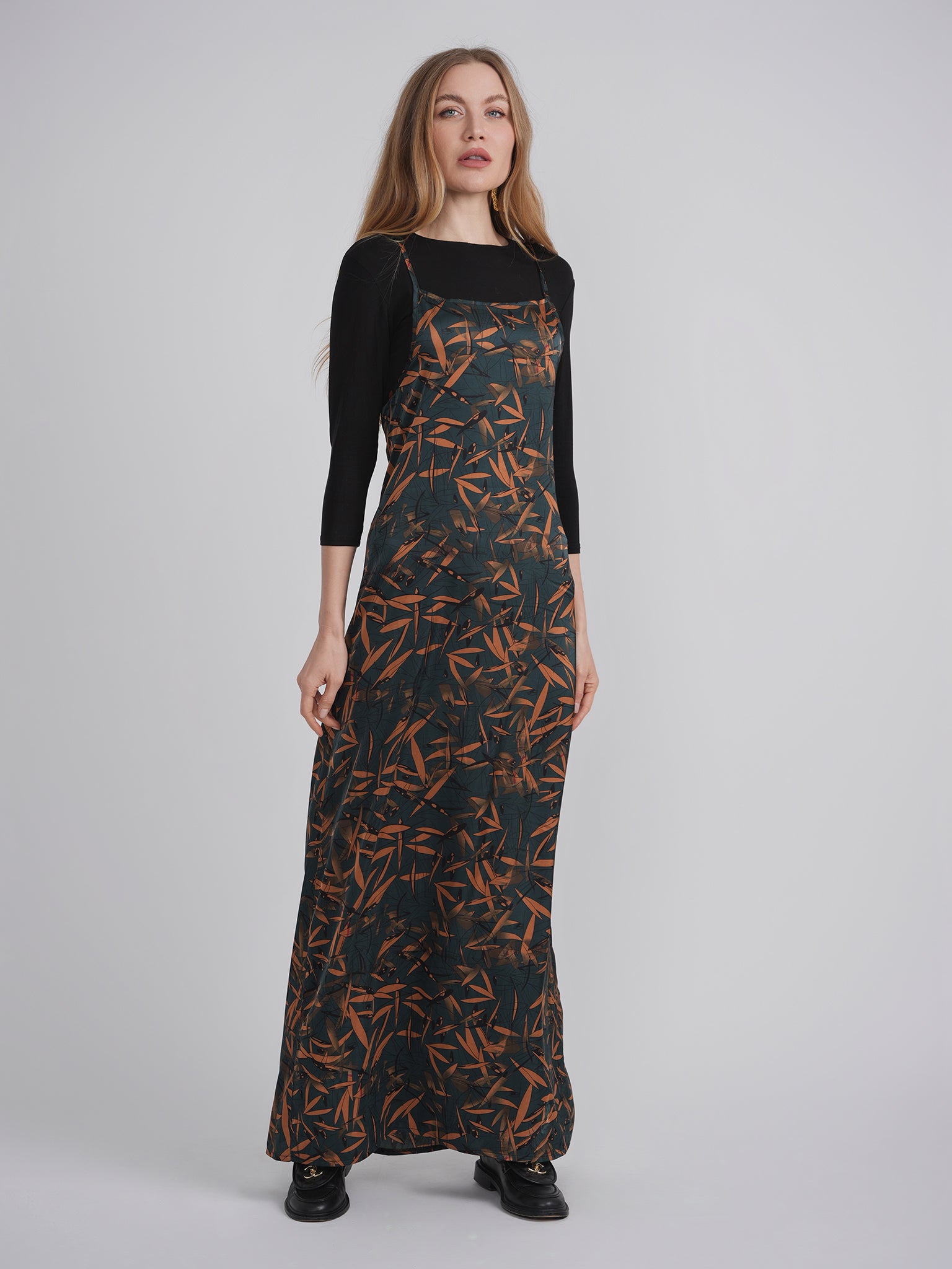 Printed Satin Maxi Jumper Dress - Elegant Floral Pattern Women's Long Dress for Party, Wedding & Special Occasions