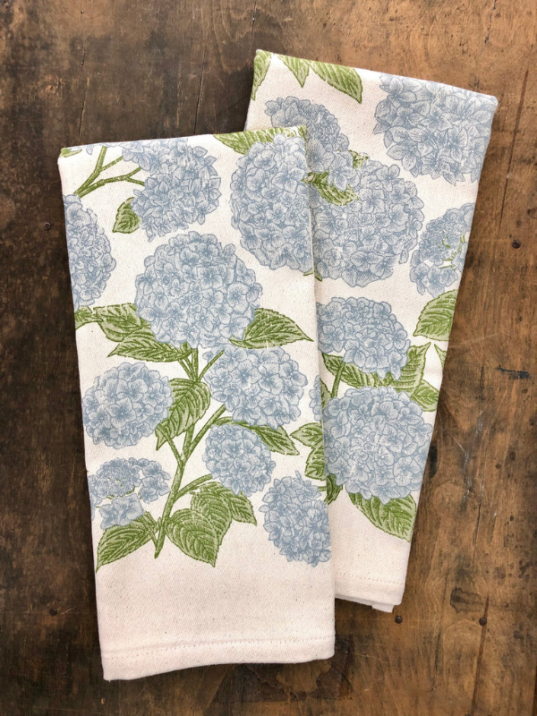 Premium Hydrangea Print Kitchen Towels - Soft, Absorbent & Decorative - Perfect for Cooking, Cleaning & Home Decor