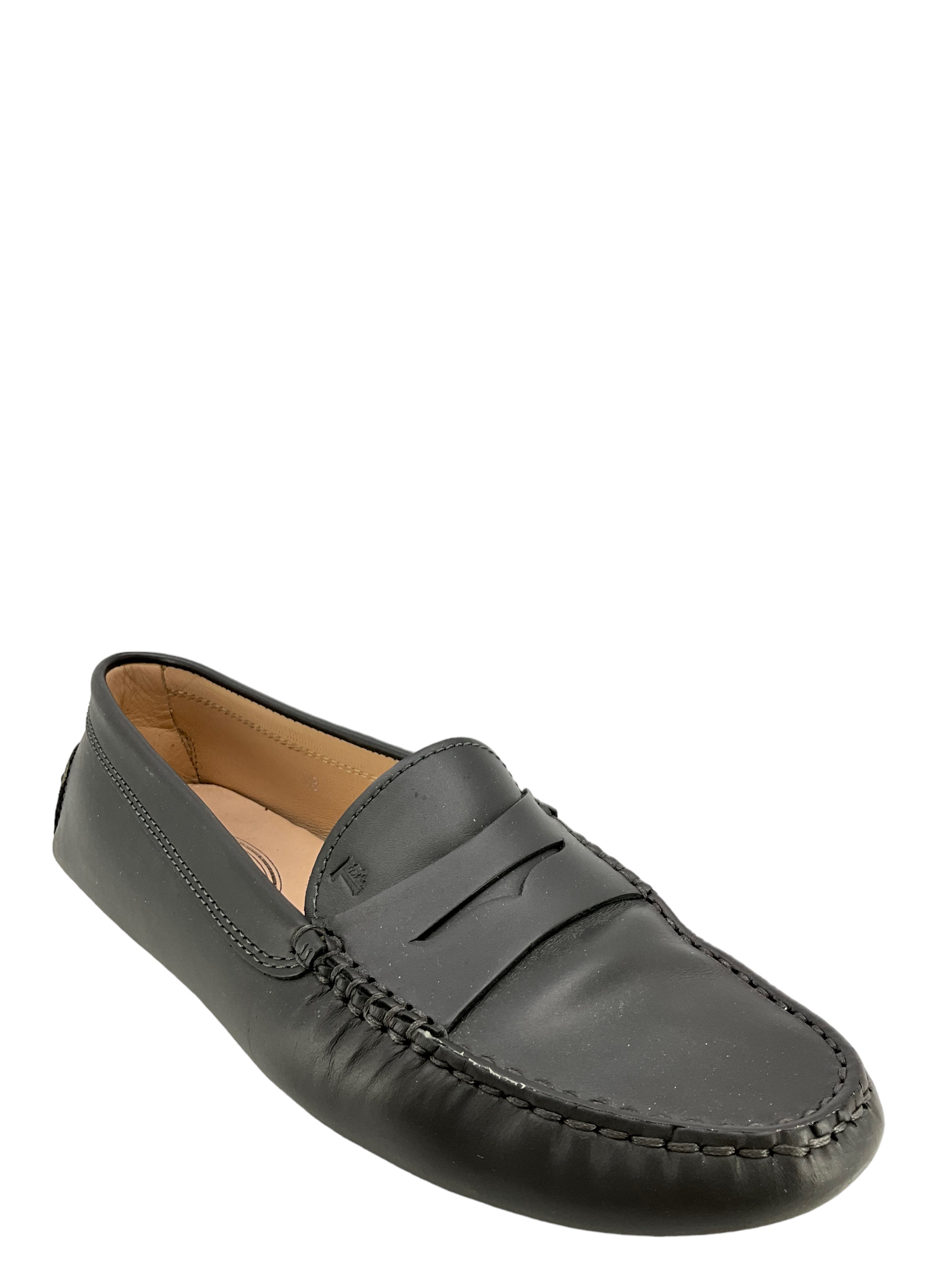 Tod's Gray Leather Driving Shoes for Men Size 8 - Comfortable Loafers for Casual Wear & Business Travel