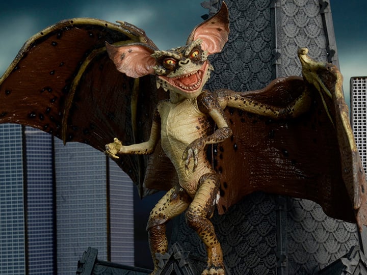 NECA Gremlins 2 Bat Gremlin Deluxe Action Figure - Collectible Movie Character Toy for Horror Fans & Pop Culture Enthusiasts | Perfect for Display, Gifts, and Halloween Decor