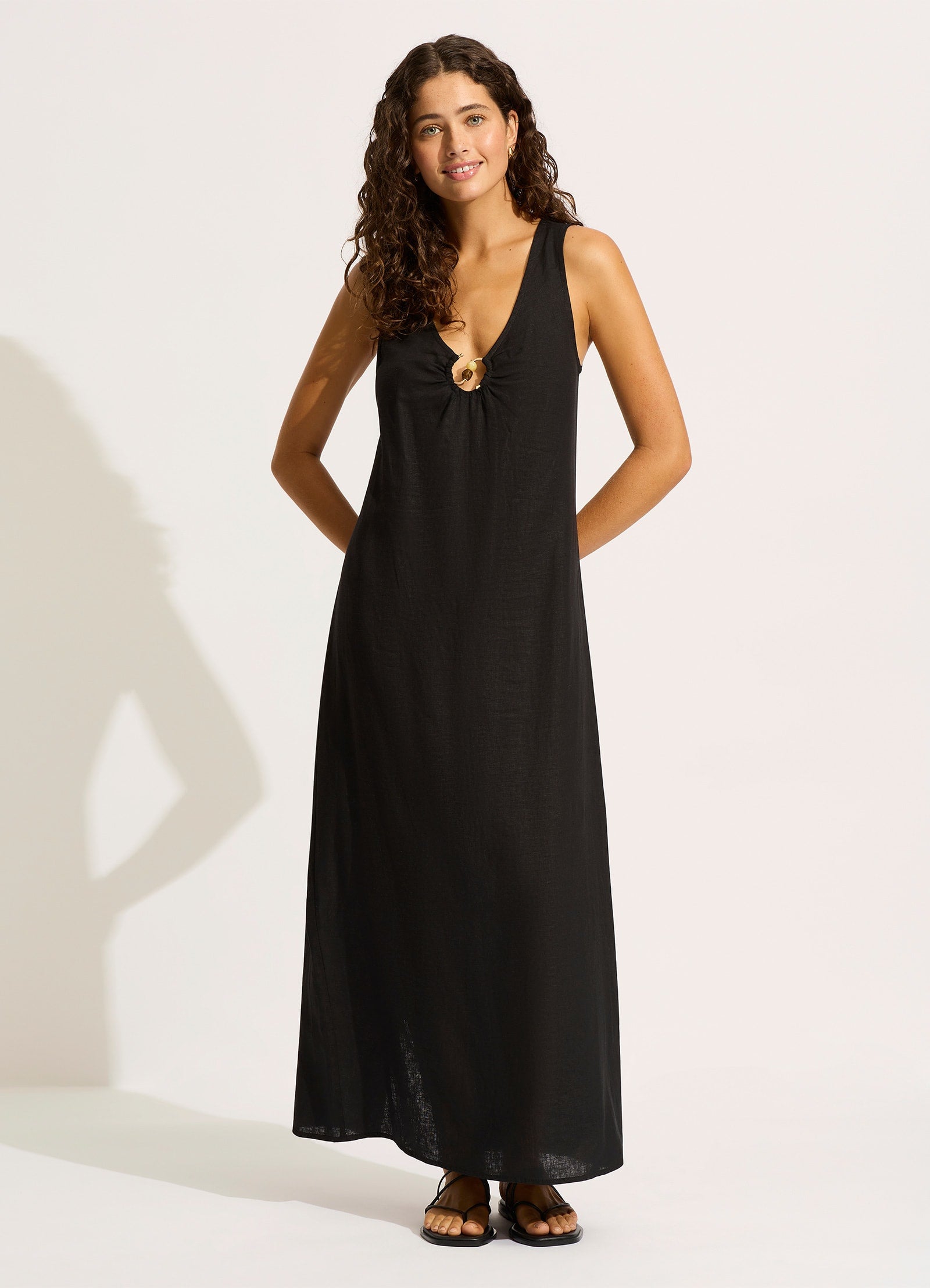 Palermo Keyhole Front Maxi Dress - Elegant Black Long Dress for Women | Perfect for Summer Beach Vacations, Evening Parties & Date Nights