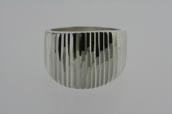 Diamond Stripe Signet Ring for Men & Women - Elegant Gold or Silver Band with Engraved Design - Perfect for Weddings, Anniversaries & Everyday Wear