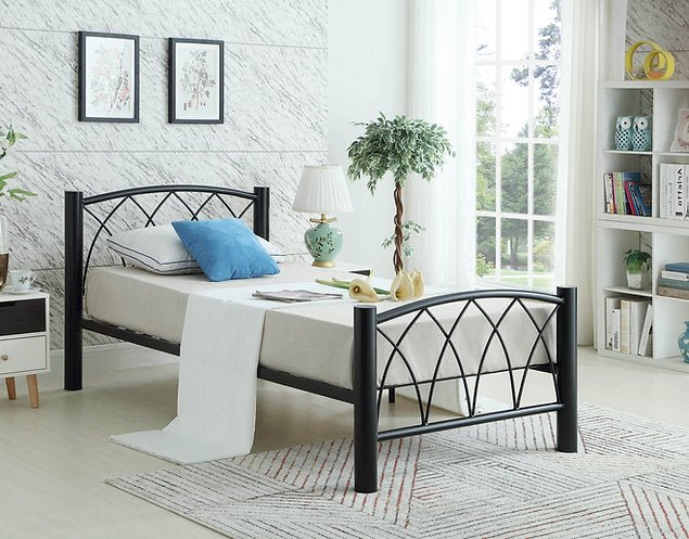 Black Metal Platform Bed Frame - Queen Size, Modern Minimalist Design with Sturdy Steel Slats - Perfect for Bedroom, Guest Room, or Studio Apartment