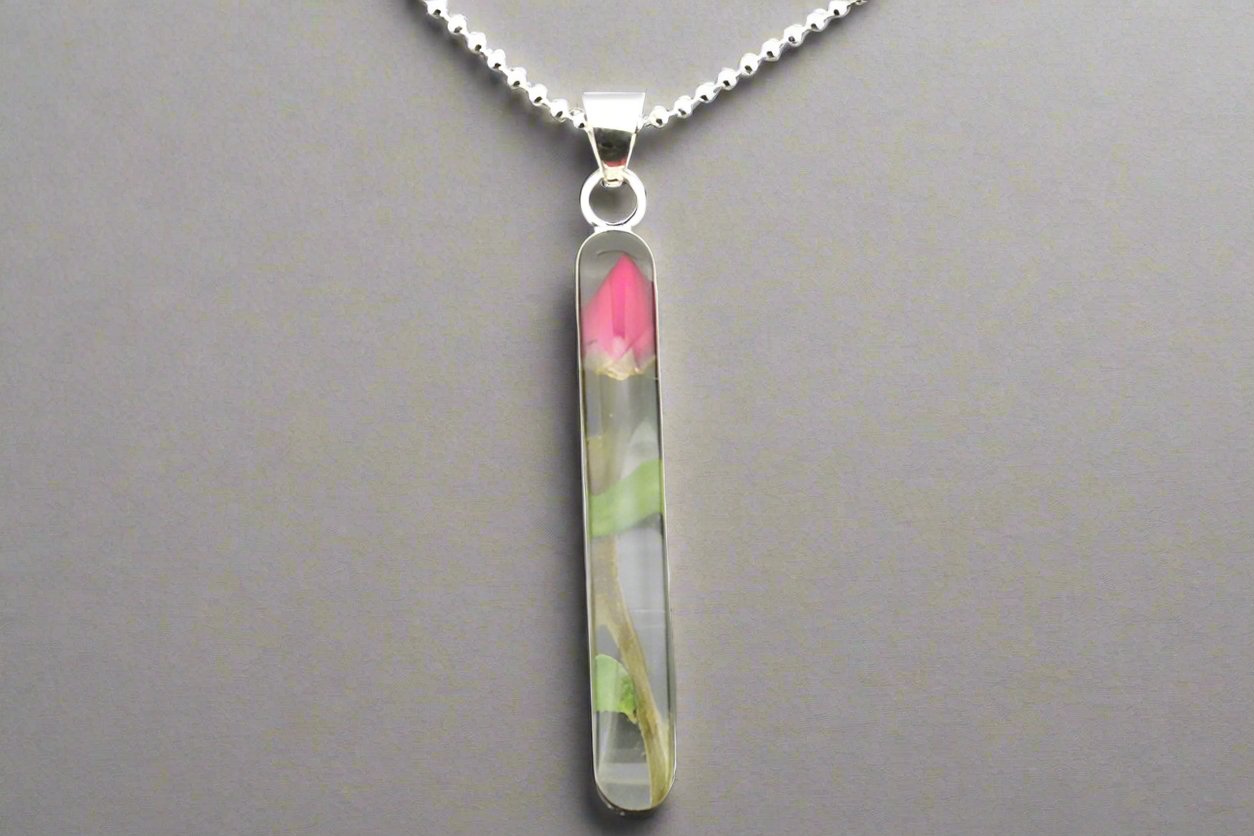 Elegant Long Flower Pendant Necklace with 55cm Ball Chain - Perfect for Women's Fashion, Gift Giving & Everyday Wear