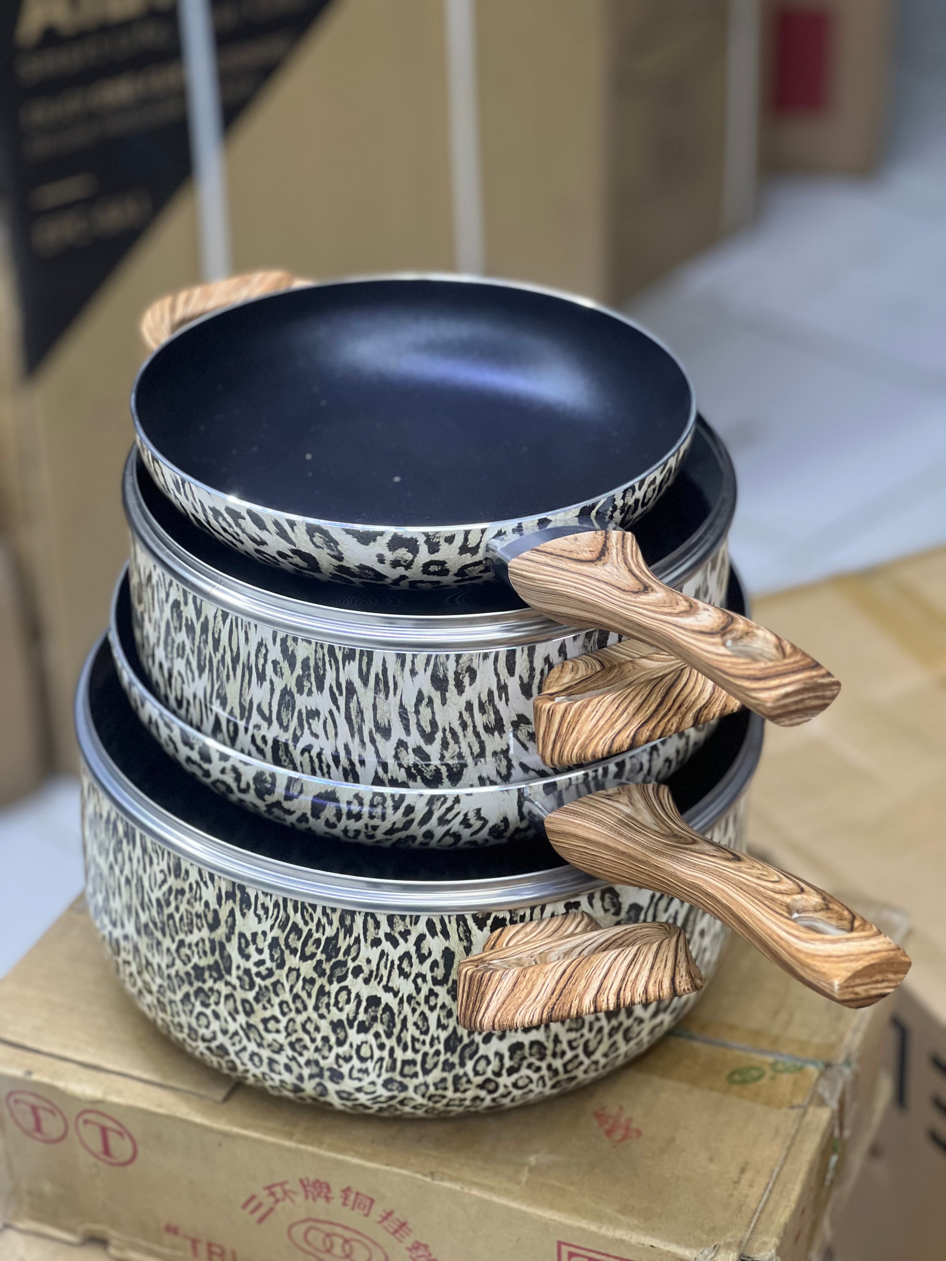 Non-Stick Animal Print Cooking Set - 10-Piece Kitchen Cookware for Frying, Boiling & Baking - Perfect for Home Chefs & Gift Giving