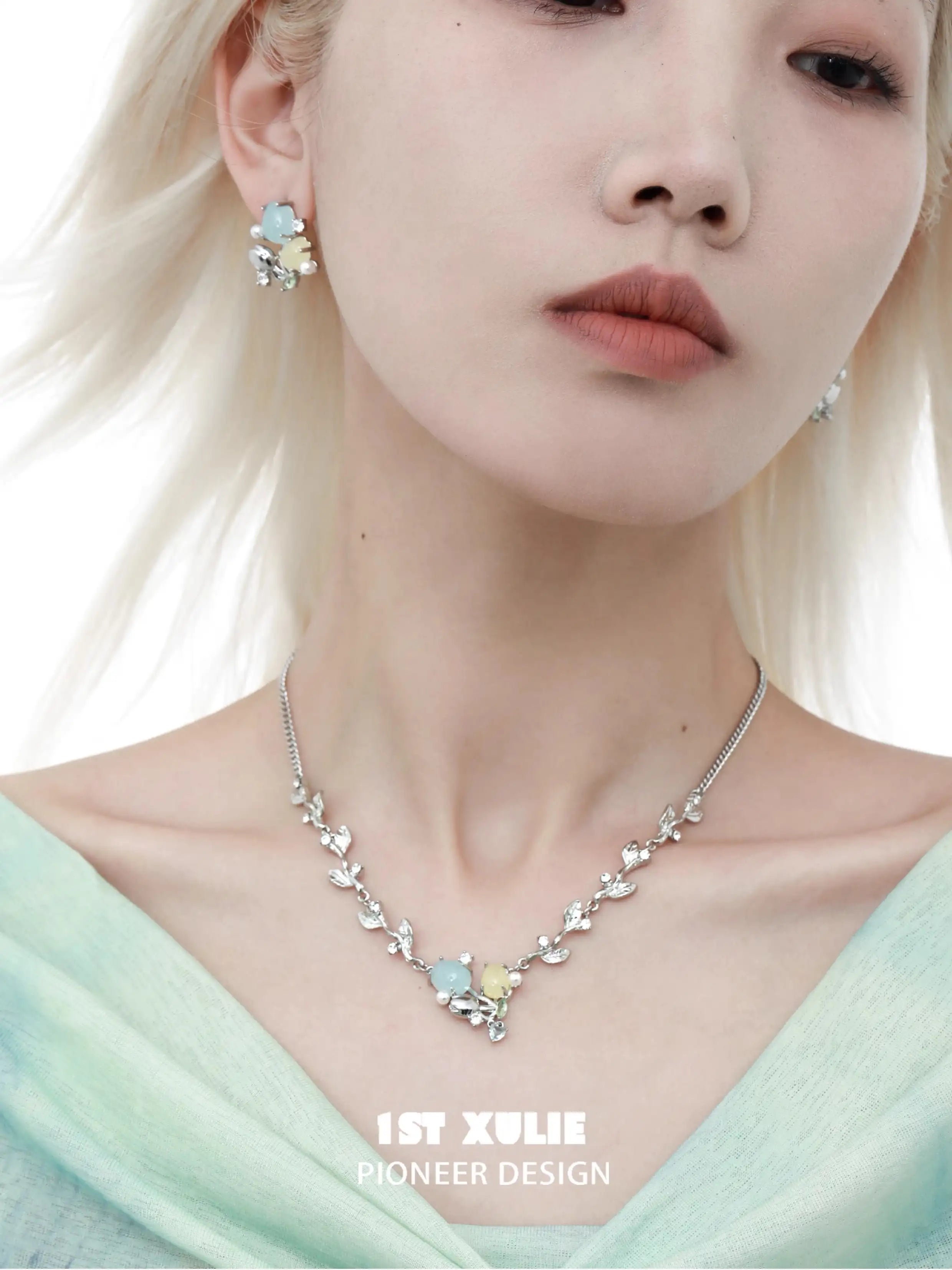 18K Gold Plated Pearl Tulip Choker Necklace for Women - Elegant Wedding, Party & Evening Jewelry Gift