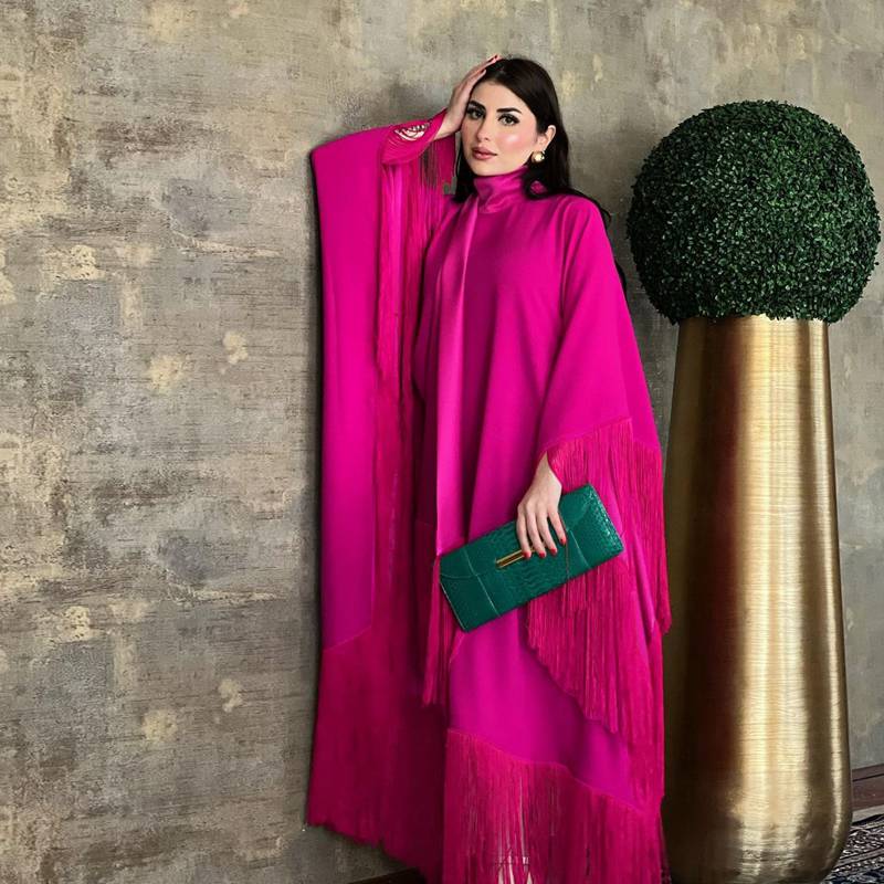 Elegant Batwing Sleeve Tassel Farasha Abaya Dress for Women - Flowy Caftan Kaftan with Long Sleeves - Perfect for Eid, Ramadan, Wedding & Special Occasions