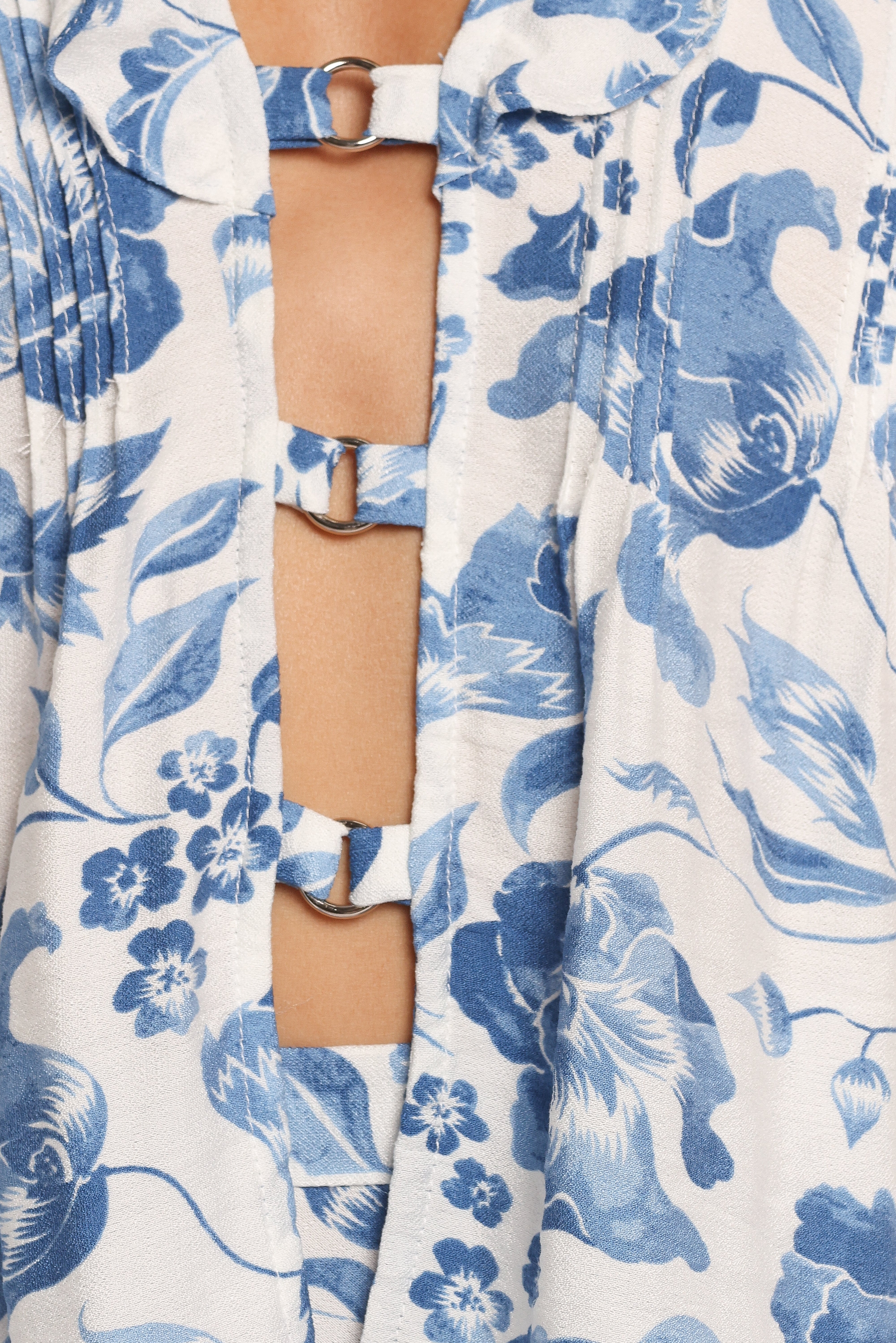 Claud Top Women's Blue White Floral Print Blouse - Perfect for Casual Outings, Dates, and Summer Vacations