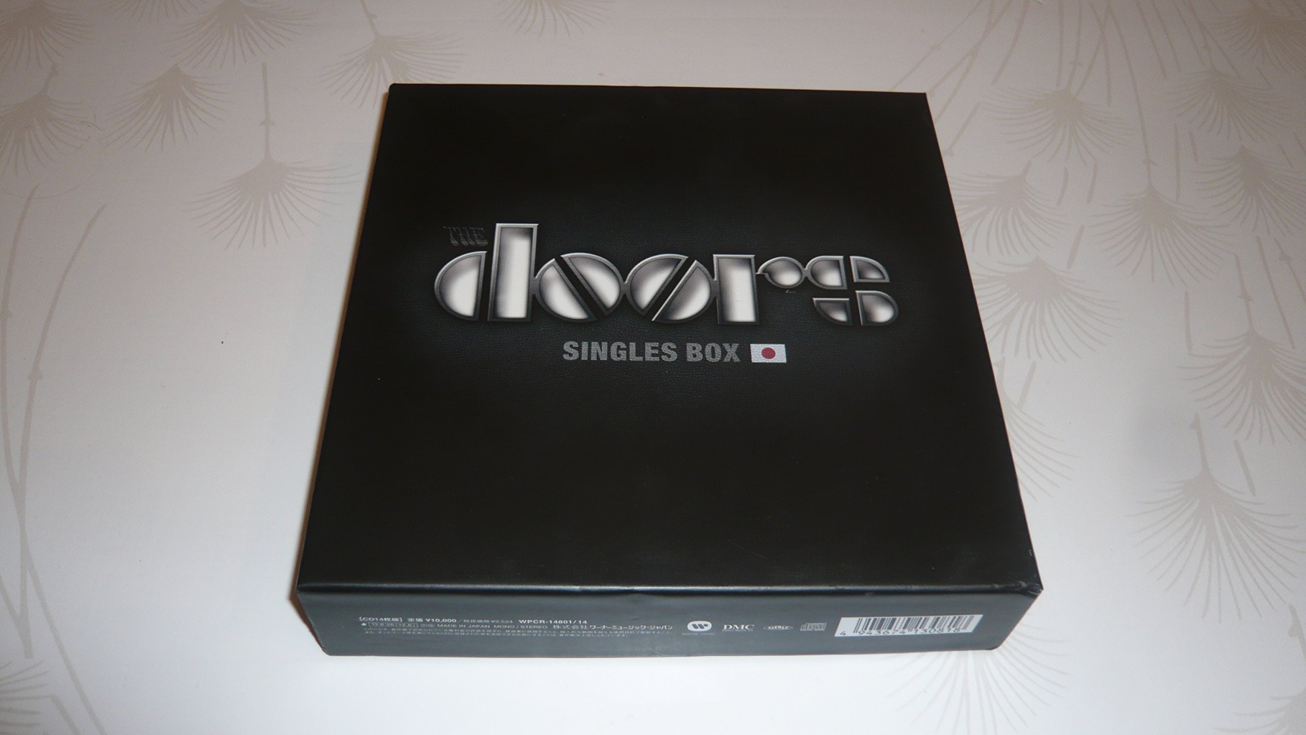 Japanese Singles Box - Collectible Japanese Music Singles for DJs, Music Lovers & Anime Fans - Perfect for Parties, Gifts & Nostalgic Music Collections