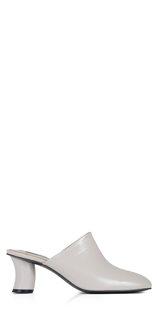Comfortable Basic Curvy Mules for Women - Slip-On Casual Shoes with Arch Support | Perfect for Walking, Errands & Everyday Wear