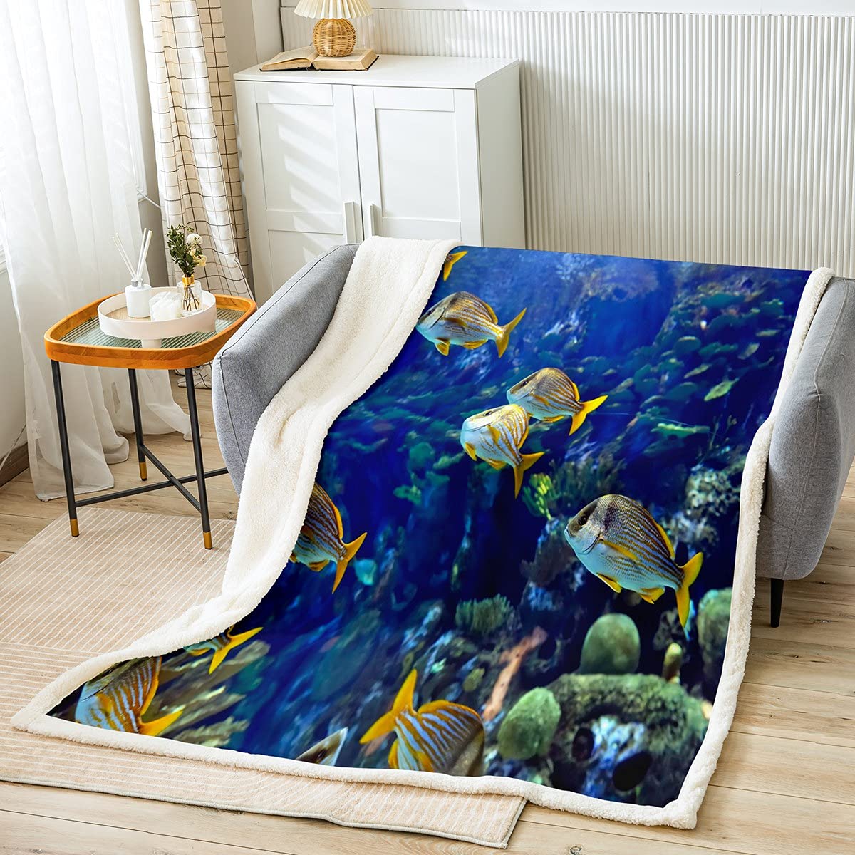 Soft Sherpa Fleece Blanket 30x40 Inch - Tropical Fish Ocean Marine Plush Throw for Kids & Adults, Cozy Wildlife Decor for Sofa, Bed, Couch - Perfect for Nursery, Living Room & Gift Giving