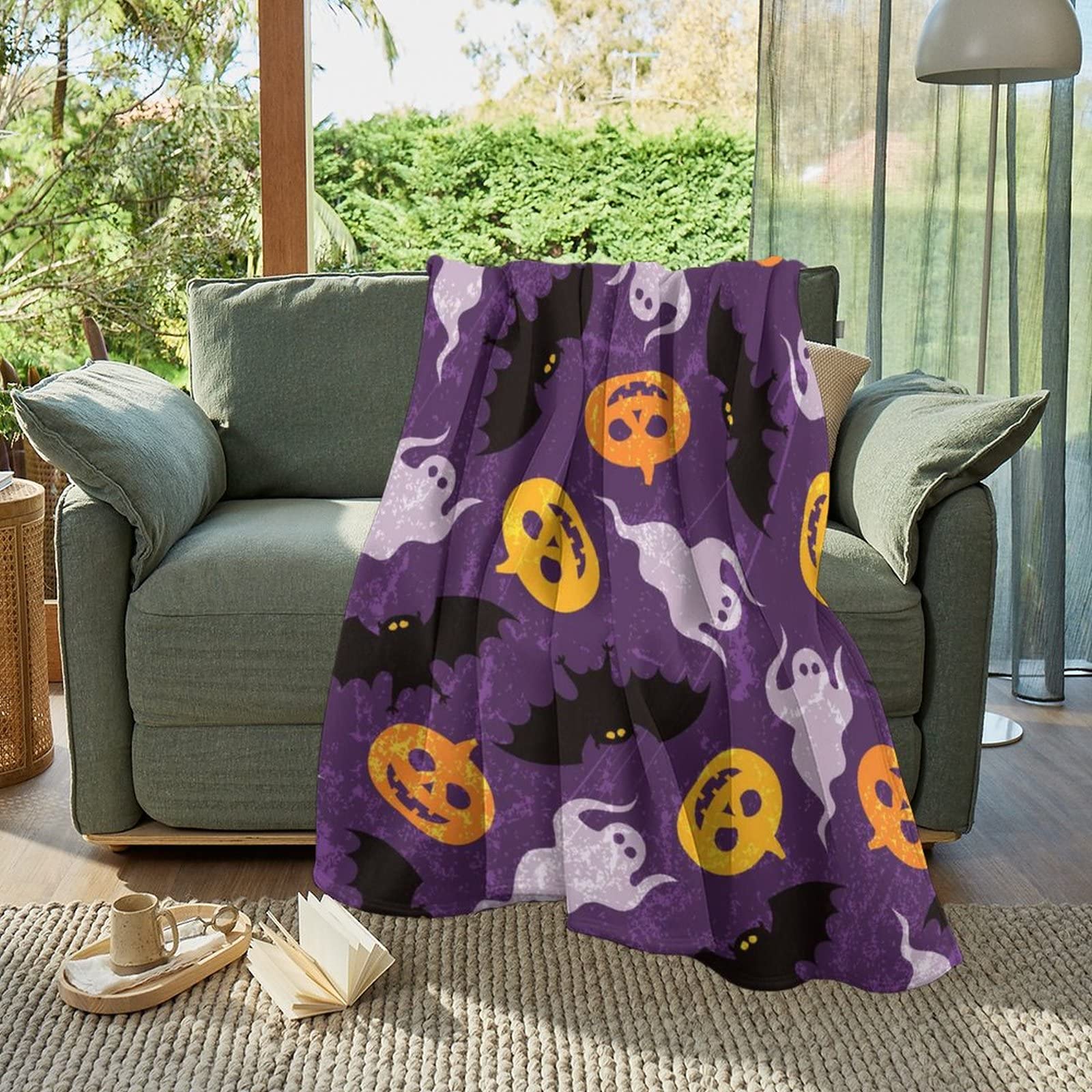 Soft Fleece Halloween Blanket - Pumpkin Skull Design Throw Blanket for Men & Women | Warm Lightweight Decorative Blanket for Couch, Bed, Sofa | Perfect for Halloween Parties, Home Decor, Dorm Rooms & Cozy Nights