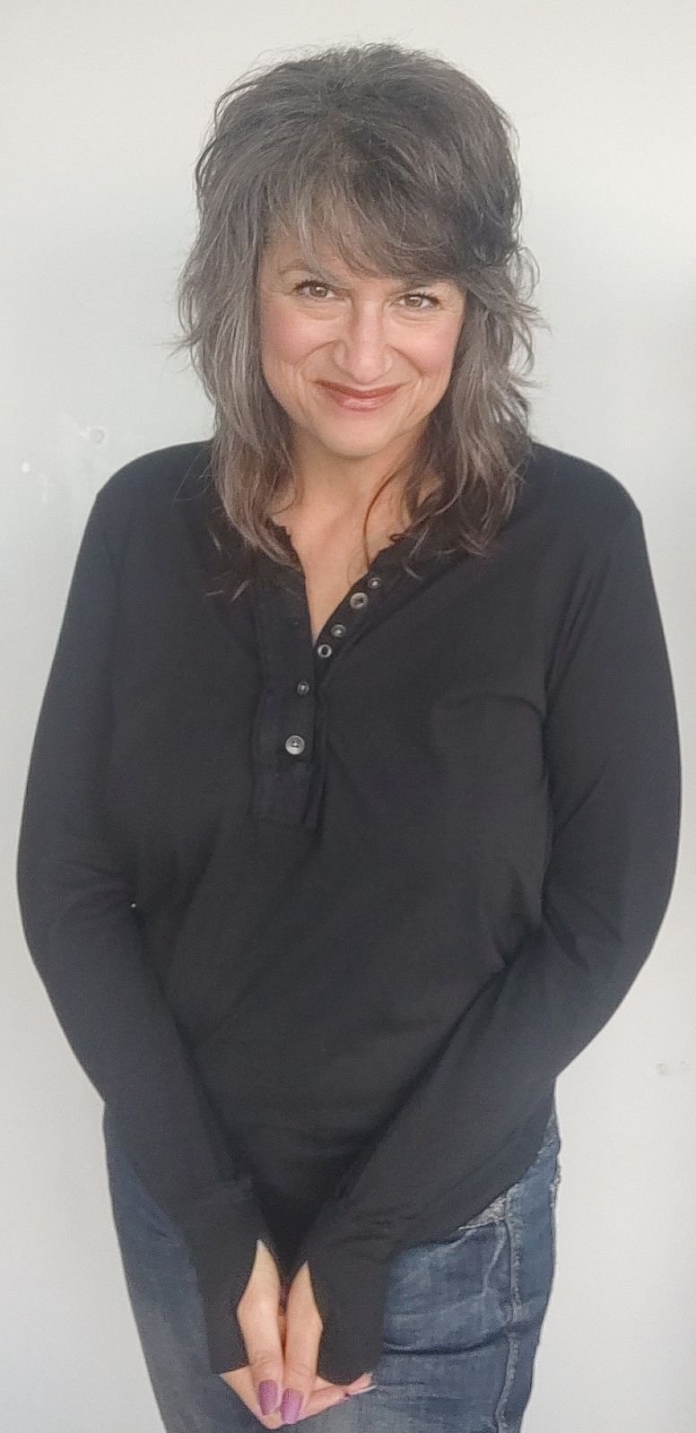Stylish Black Long Sleeve Tops for Women - Comfortable & Versatile Casual Shirts for Everyday Wear, Work & Layering