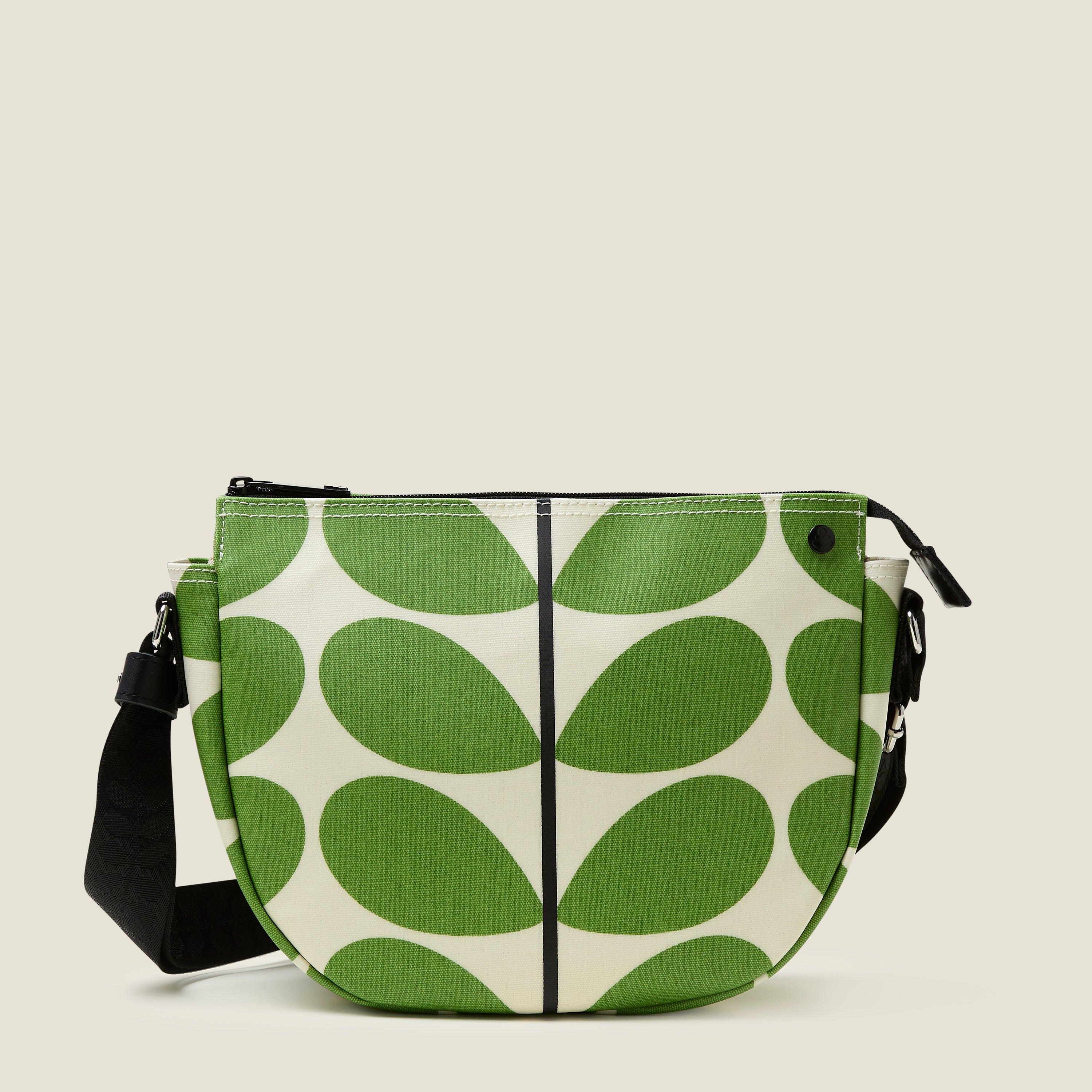 Round Crossbody Bag with Solid Stem Apple Design - Perfect for Casual Outings, Travel, and Everyday Use