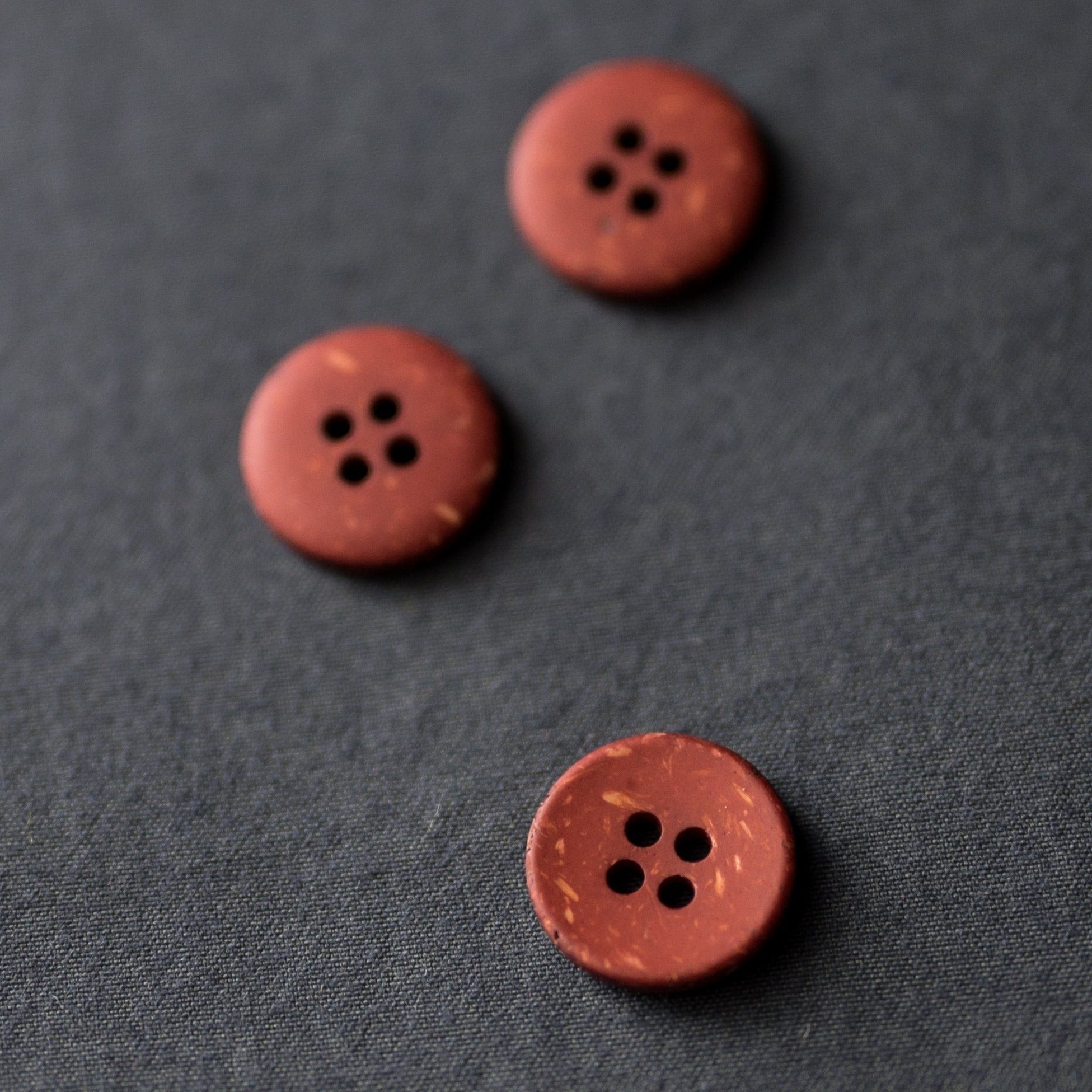 Merchant & Mills Recycled Resin Button - 18mm Brick Speckles Design for Sewing, Crafts & DIY Projects | Eco-Friendly Fashion Accessories