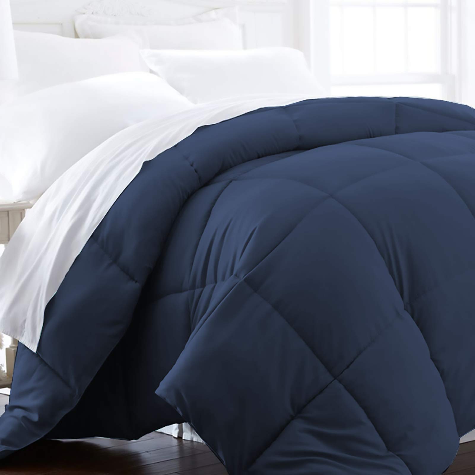 Premium Goose Down Alternative Comforter - 100% Cotton, Lightweight & Breathable, 500 GSM High Fill Power - All Seasons Ultra-Soft Box Stitched Bedding - Twin/Twin XL Size in Navy Blue - Perfect for Allergy Sufferers, Hot Sleepers & Cozy Bedroom Decor