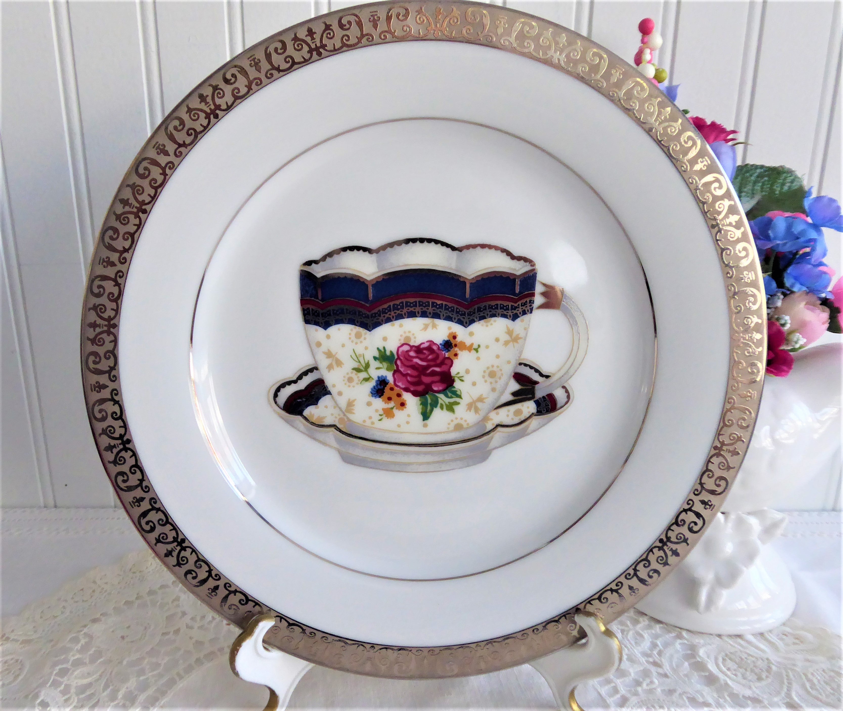 Elegant Platinum Embossed Teacup Salad Plate - Buffet Serving Dish with Decorative Border for Tea Parties, Afternoon Tea & Bridal Showers
