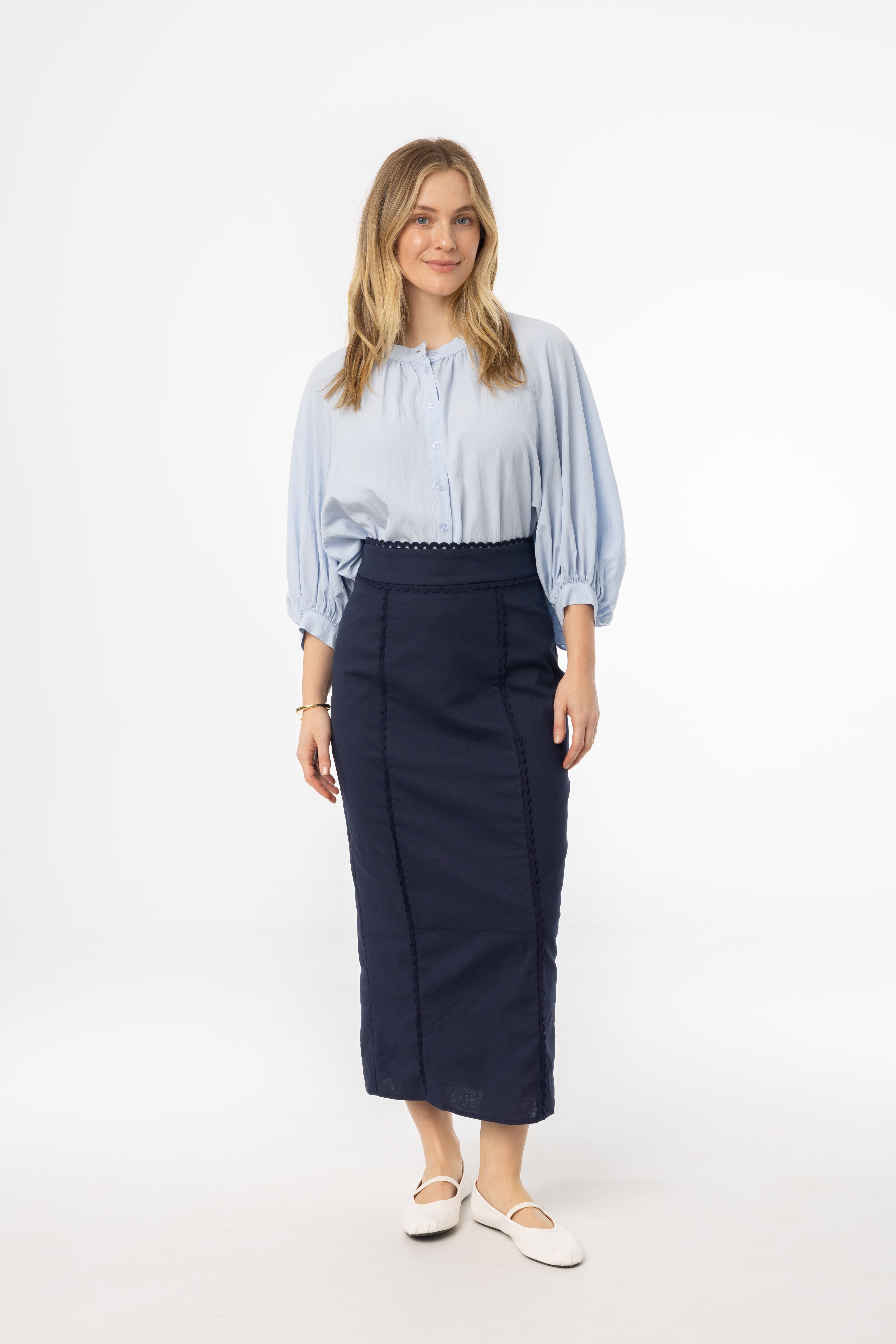 Elegant Navy Blue Lace Trim Maxi Skirt for Women - Flowy Long Skirt with High Waist - Perfect for Beach, Wedding & Summer Outfits