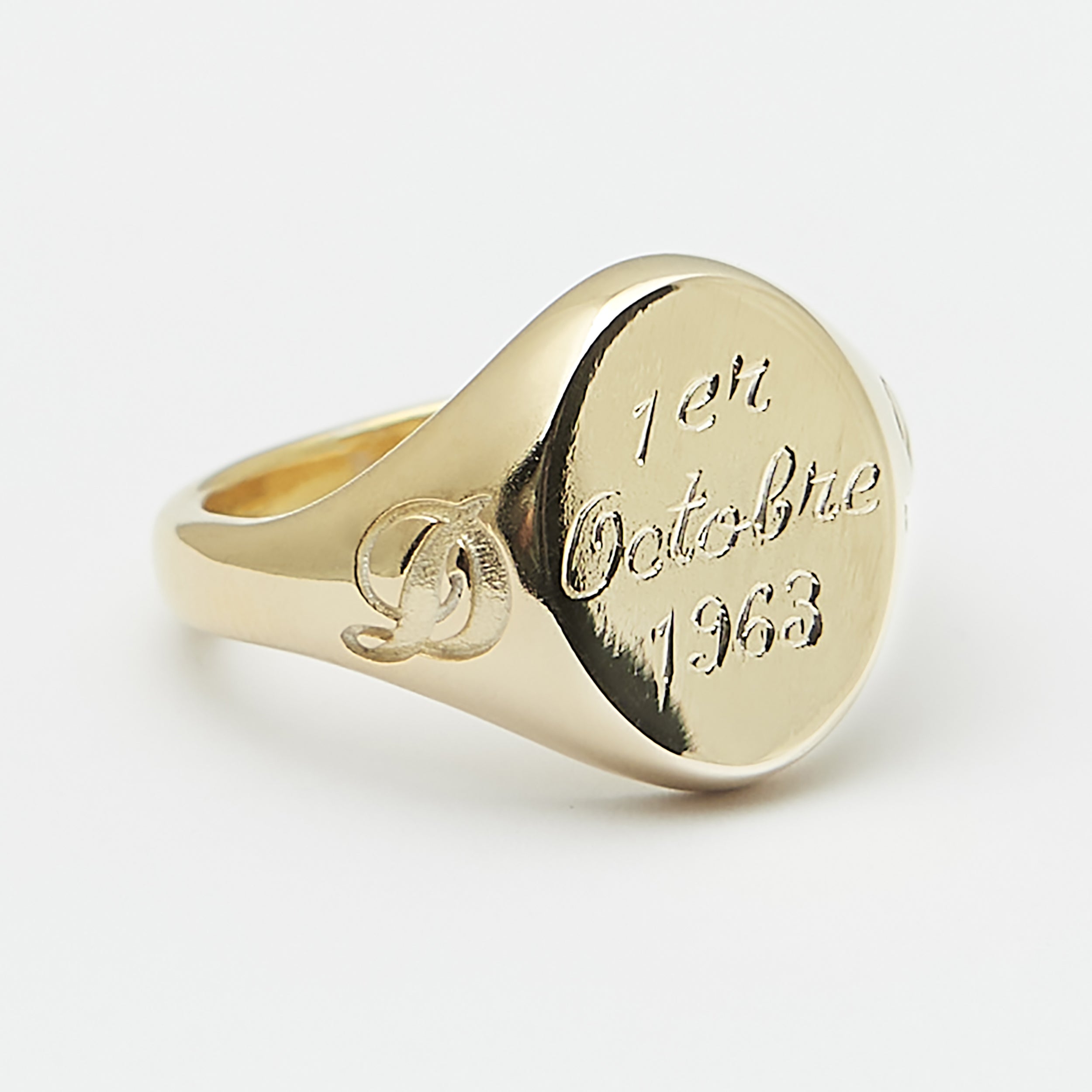 **Elegant Gold Gaston Signet Ring for Men & Women - Personalized Engraved Jewelry Gift for Weddings, Anniversaries & Special Occasions**
