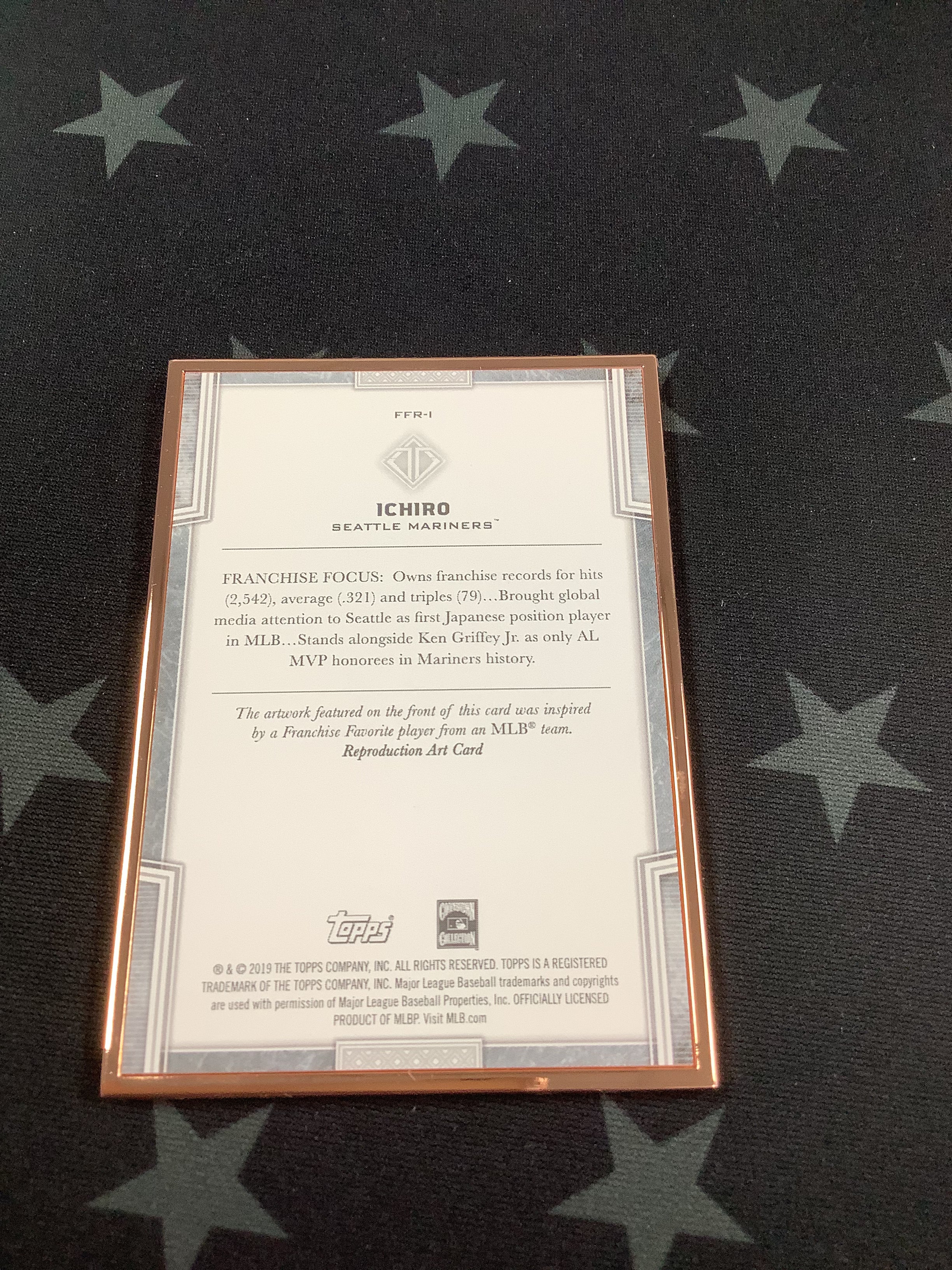 2019 Ichiro Seattle Mariners Franchise Favorites Transcendent Collection Baseball Card #FFR I /100 - Rare Limited Edition for Sports Collectors & MLB Memorabilia Enthusiasts