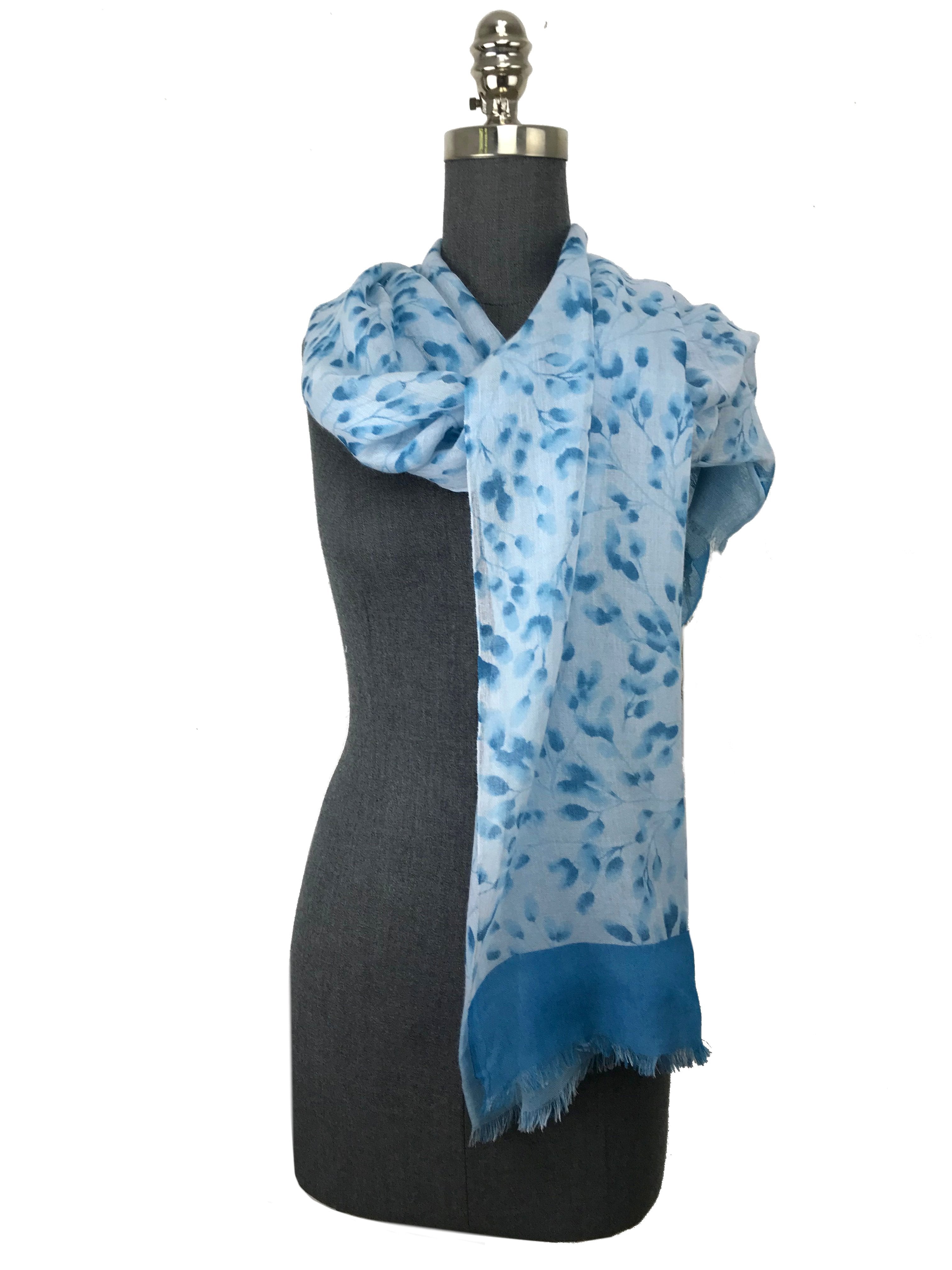 Loro Piana Opposite Boccioli Cashmere Silk Scarf Wrap - Luxury Women's Fashion Accessory for Winter & Evening Events