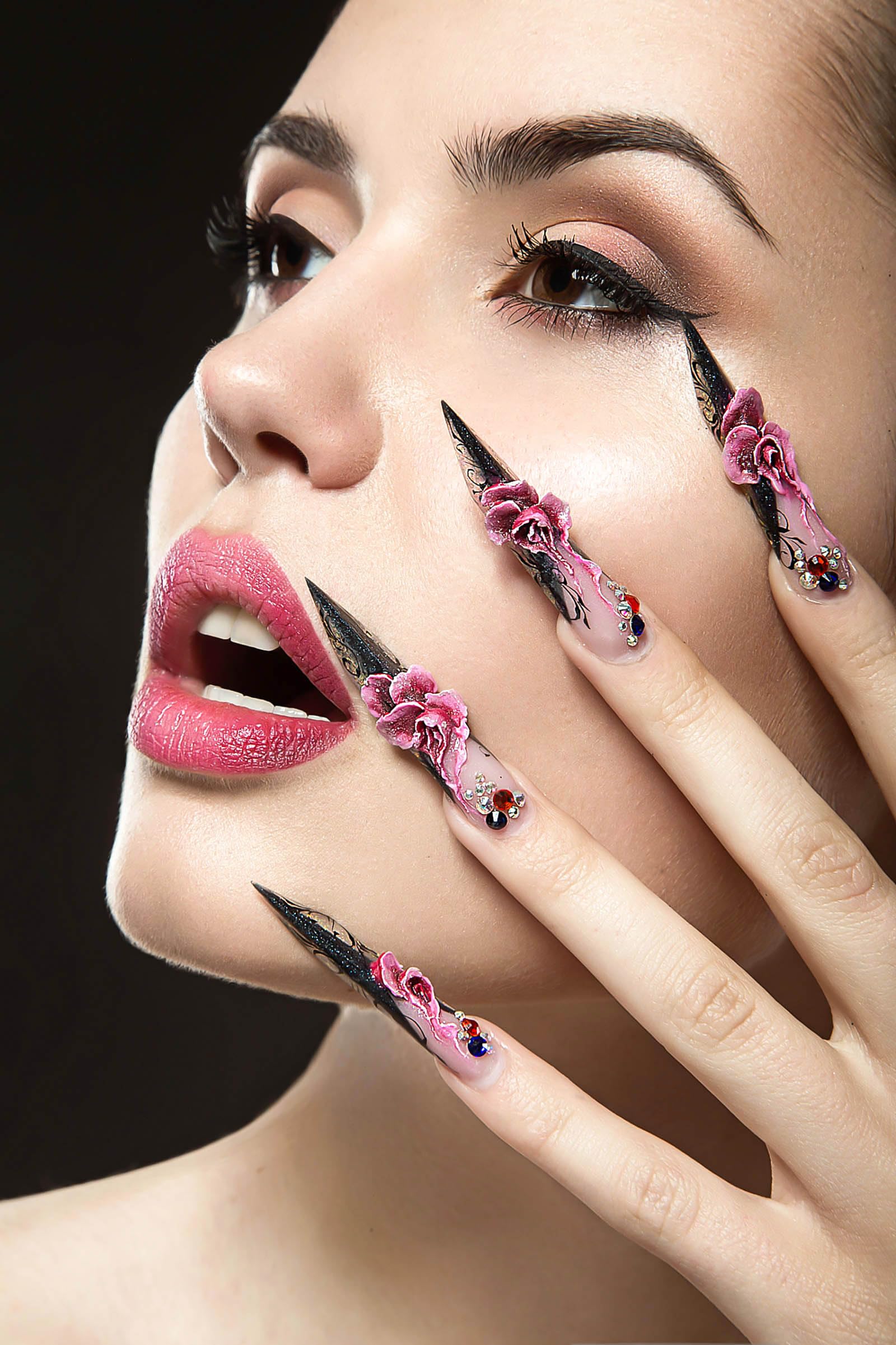 24Pcs Purple Coffin Press on Nails with Rhinestones & 3D Butterfly Charms - Glitter False Nails for Women | Natural Look, Easy Application | Perfect for Parties, Weddings & Special Occasions