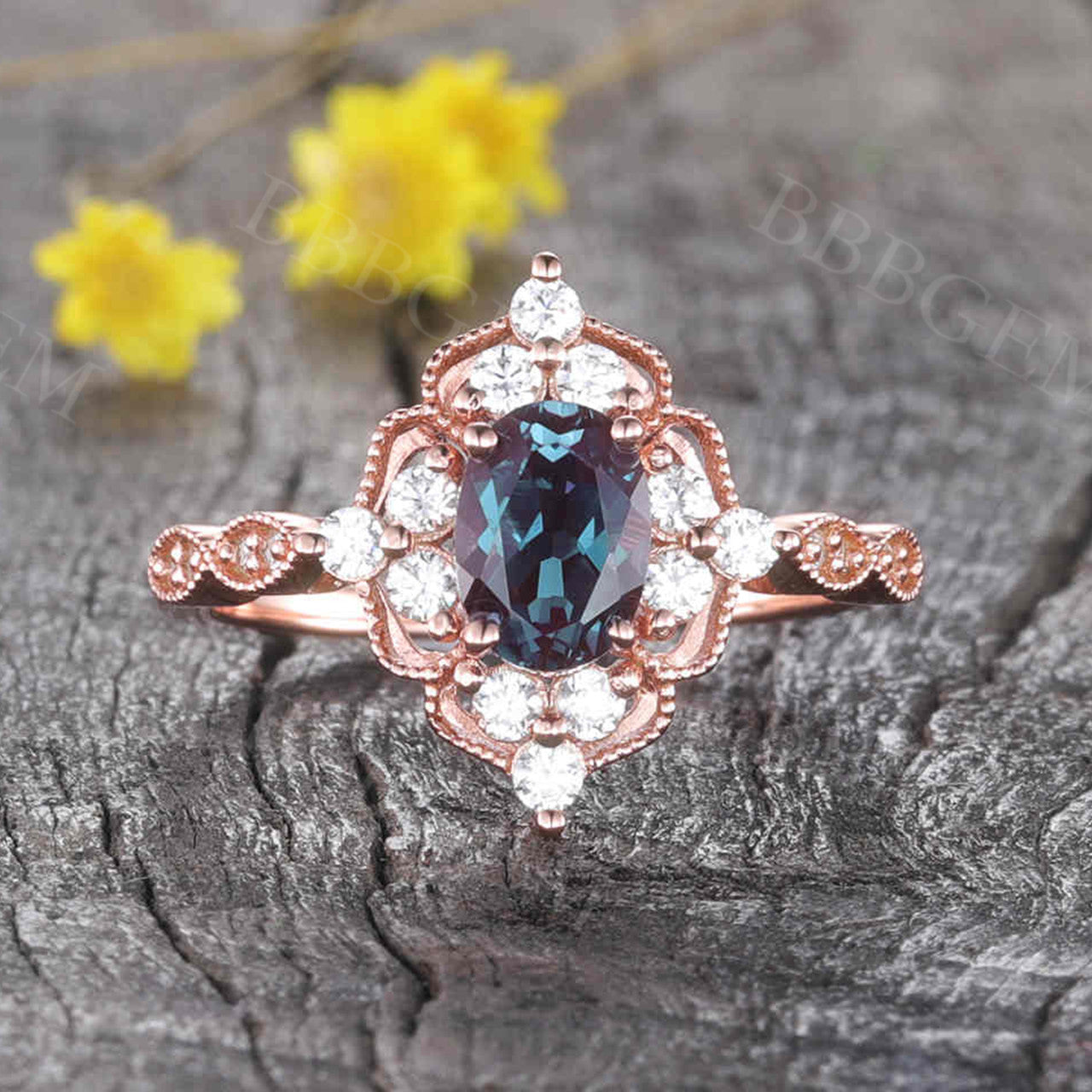 Vintage Filigree Alexandrite Engagement Ring with Diamond Halo - Elegant Wedding Band for Brides, Anniversary Gift, Promise Ring for Her (Perfect for Proposals, Valentine's Day & Special Occasions)