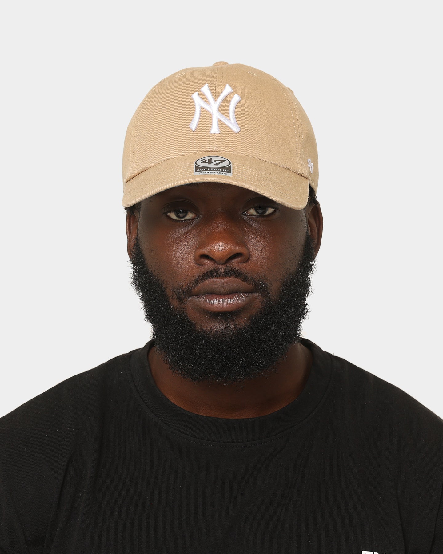New York Yankees '47 Clean Up Strapback Khaki Adjustable Hat - Official MLB Baseball Cap for Men & Women - Perfect for Games, Casual Wear & Fan Gear