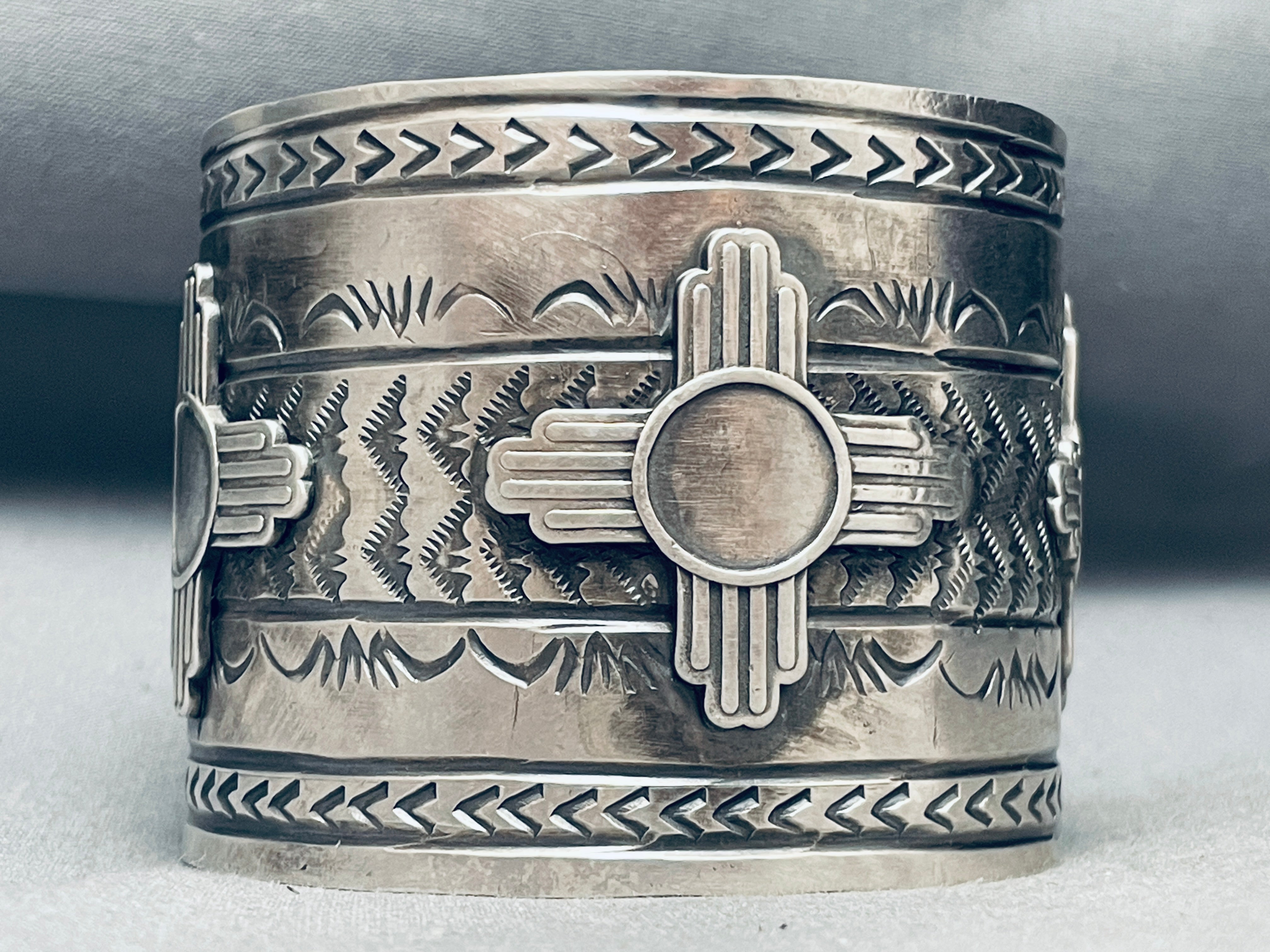 122 Grams Zia Symbolic Native American Navajo Sterling Silver Bracelet - Handmade Southwest Jewelry for Women, Men - Perfect for Boho Fashion, Spiritual Gifts & Cultural Events