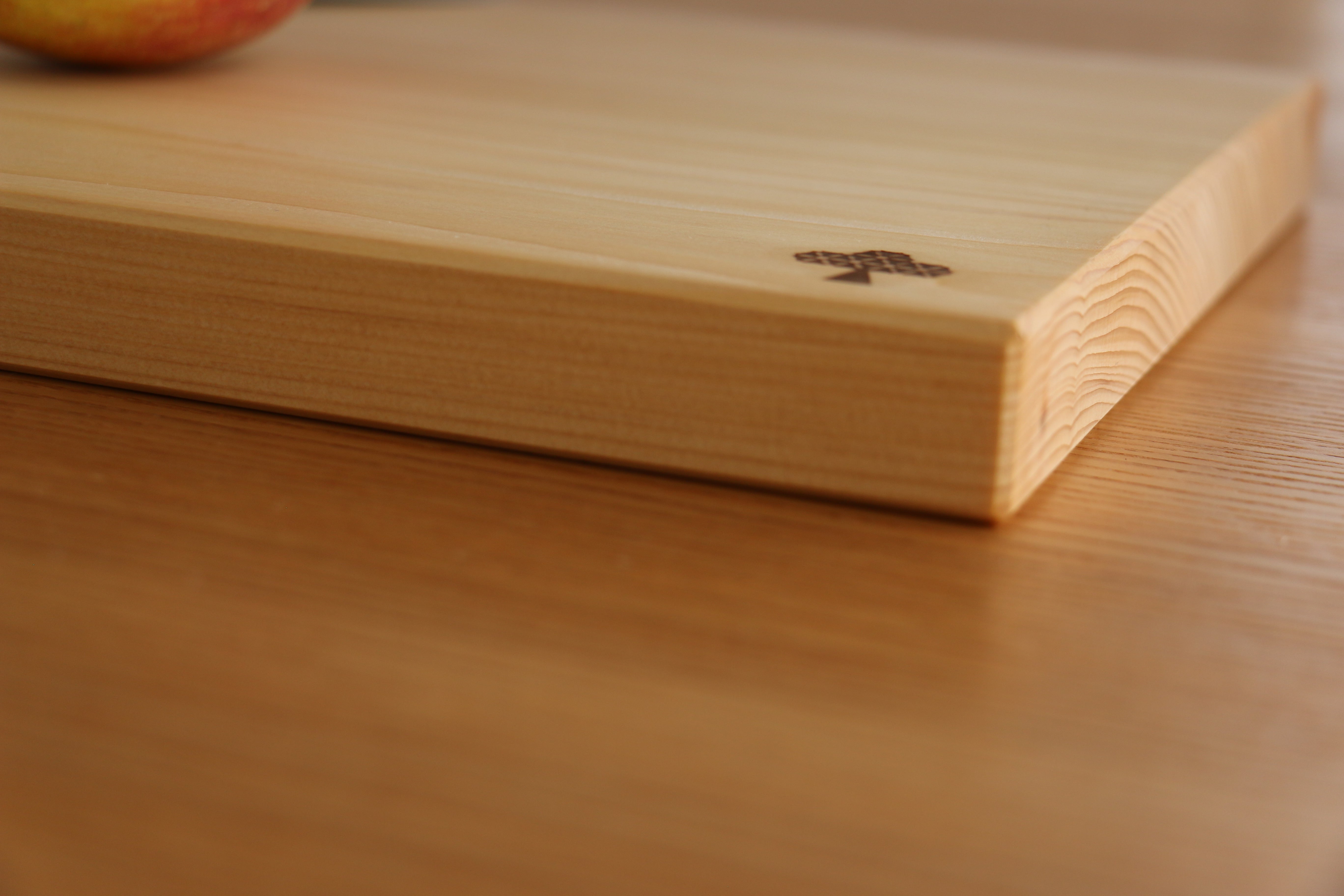 Premium LEON Noto Hiba Wood Cutting Board - Japanese Hiba Cypress Chopping Block for Kitchen - Perfect for Sushi, Vegetables & Meat Preparation - Ideal for Home Chefs & Gourmet Cooking