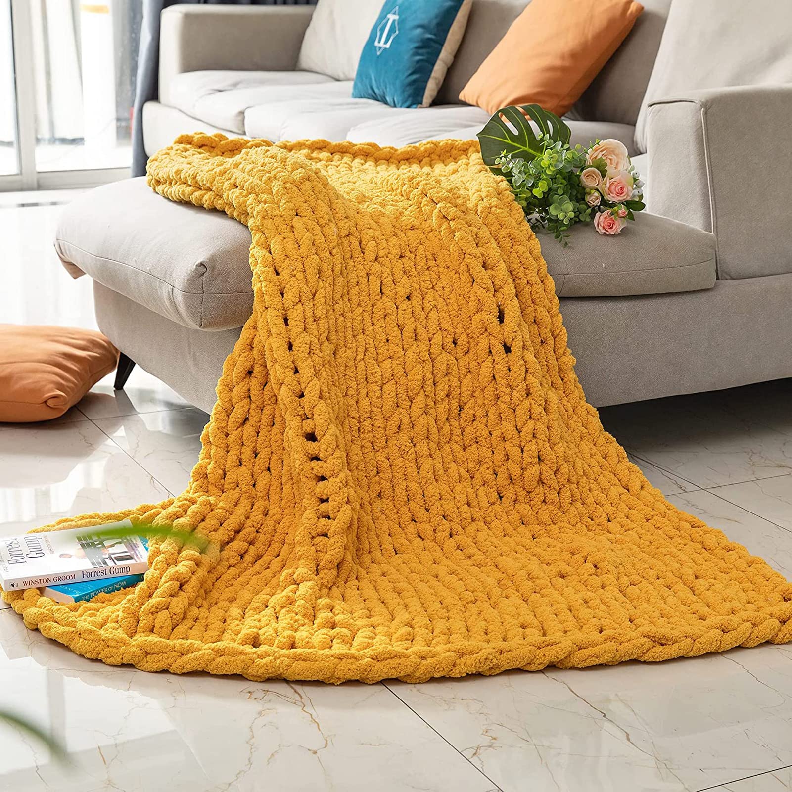 Luxury Chunky Knit Throw Blanket - Extra Large Soft Cable Knit Chenille Blanket for Bed, Couch & Sofa | Cozy Polyester Blanket for Winter, Home Decor & Gift Giving