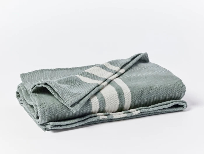 Cirrus Supersoft Organic Cotton Throw Blanket - Ultra Plush & Eco-Friendly for Bed, Sofa & Couch - Perfect for Cozy Nights, Lounging & Home Decor