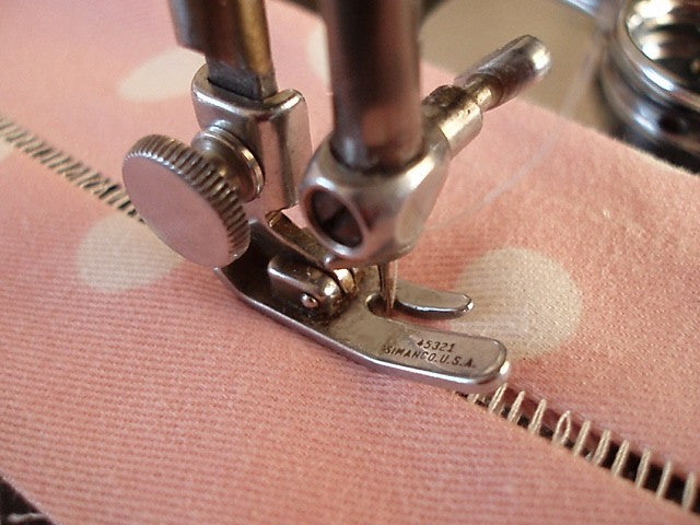 Vintage Original Singer Hemstitching Veiling Attachment - Newer Style for Sewing Machines | Perfect for Lace, Embroidery & Vintage Fabric Projects