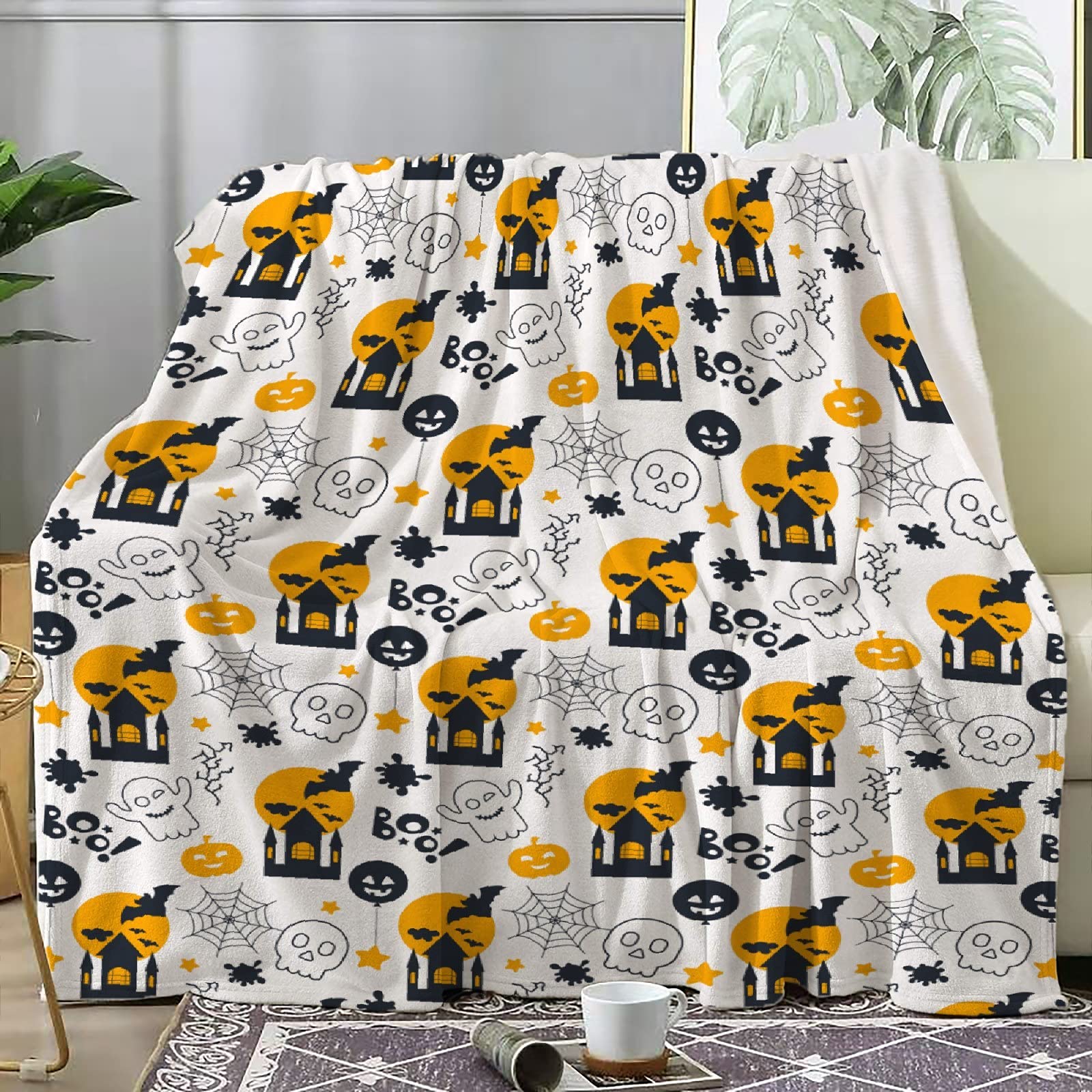 Halloween Ghost Throw Blanket - 120x90 Inches Lightweight Cozy Flannel Fleece for Bed, Sofa & Couch | Warm Microfiber Fluffy Blanket for Family & Home Decor | Perfect for Halloween Parties, Movie Nights & Seasonal Decorations