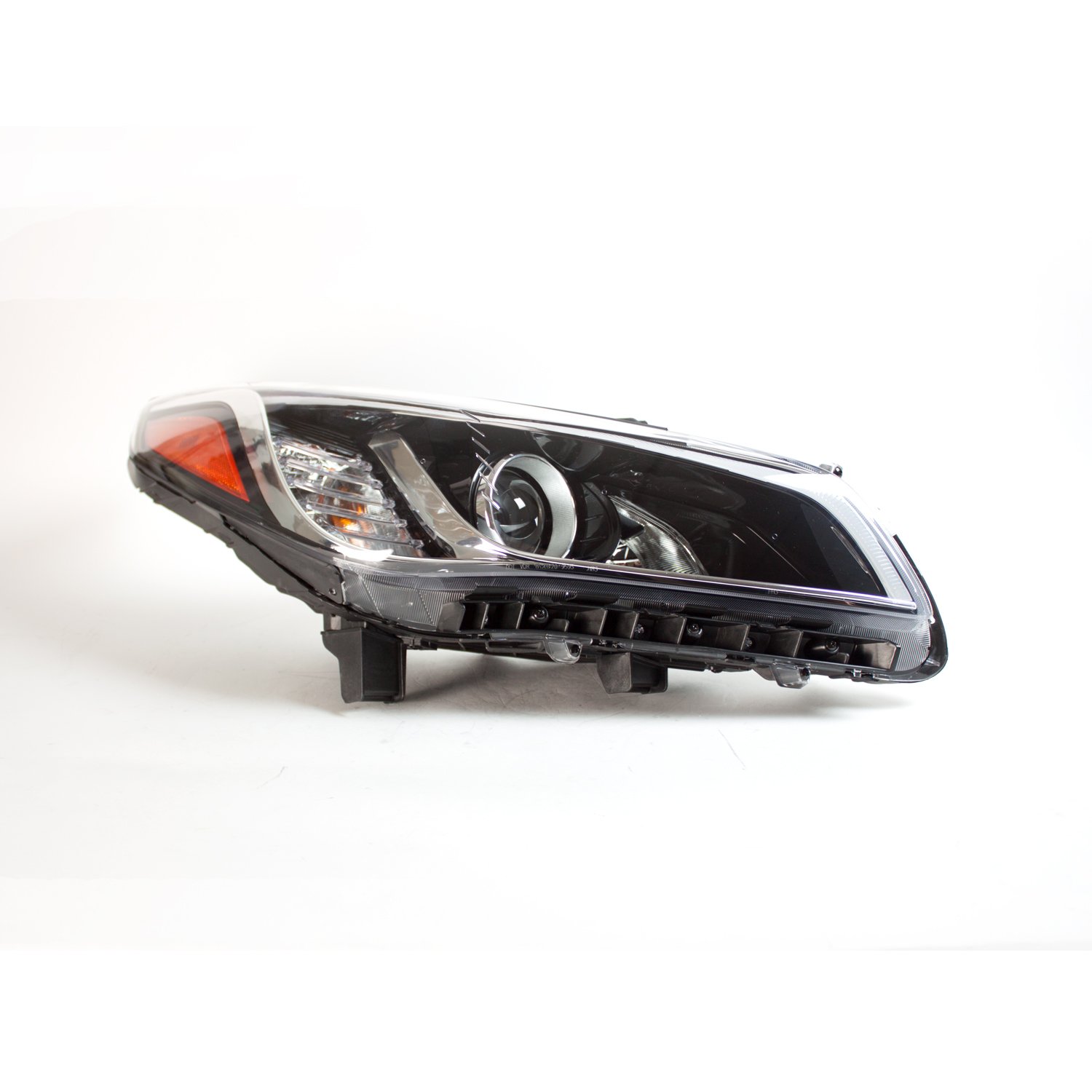 TYC Right Headlight Assembly Compatible with 2015-2017 Hyundai Santa Fe - Replacement Headlamp for Improved Night Driving Safety