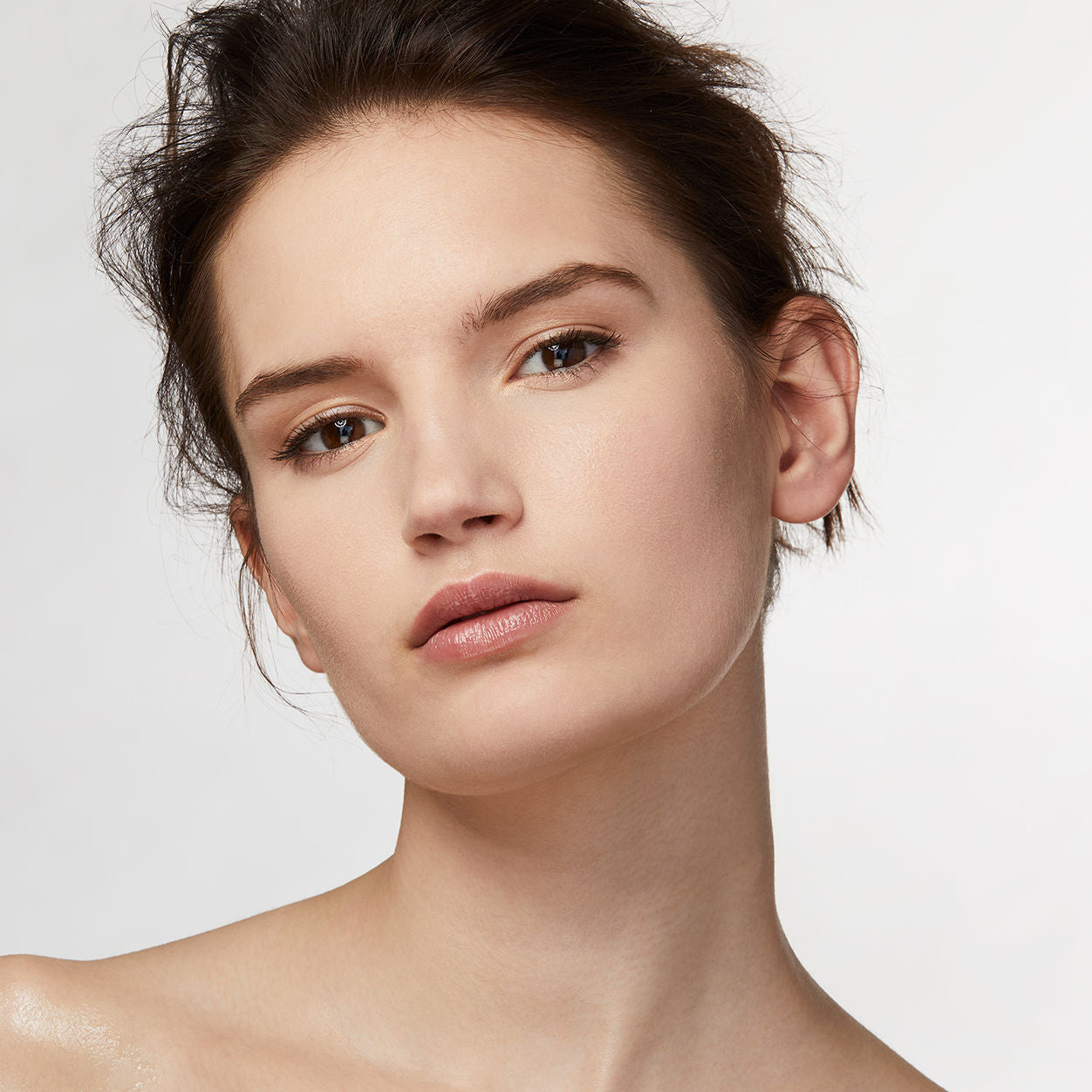 Estée Lauder Double Wear Stay-in-Place Makeup Foundation - 24 Hour Wear, Oil-Free, Medium to Full Coverage - Perfect for Long Days, Weddings & Special Events