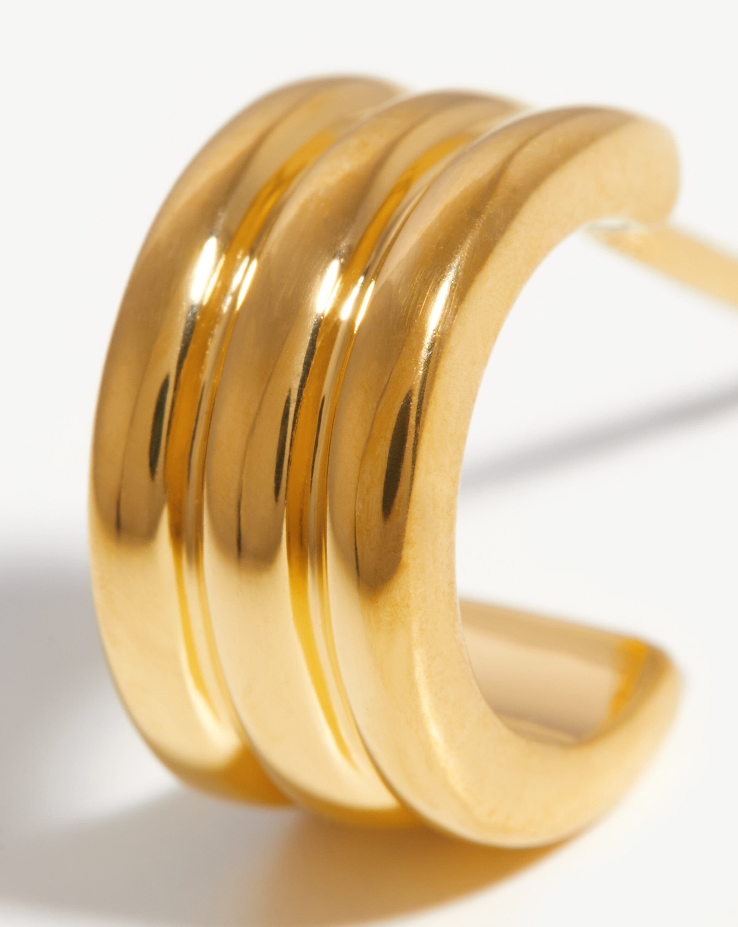 Vintage Mini Hoop Earrings for Women - Classic Small Gold Hoops - Perfect for Everyday Wear, Parties & Gifts