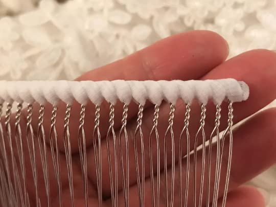 22 Teeth Extra Long Metal Comb with Tulle Wrap - 8.5cm x 4.8cm White Bridal Hair Accessory for Securing Wedding Veils, Updos & Formal Hairstyles - Perfect for Brides, Prom & Special Occasions