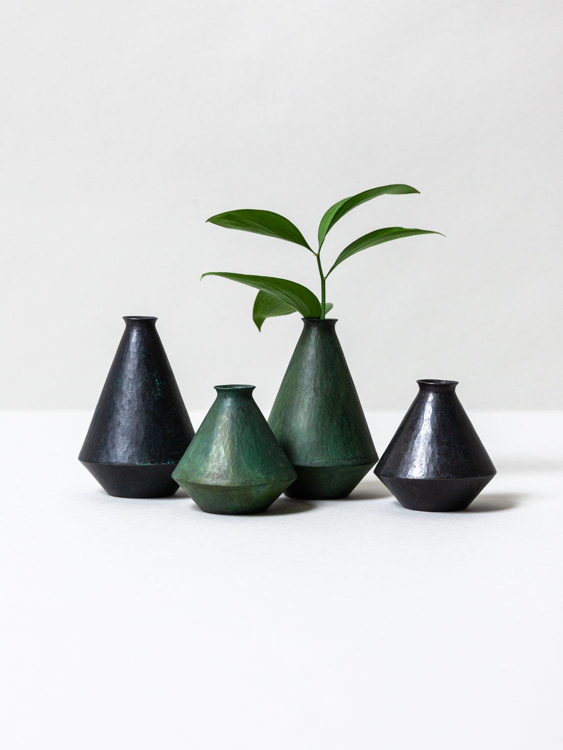 H. Okuzawa Ceramic Bud Vase - Small Floral Arrangement Vase for Home Decor, Wedding Centerpieces & Tabletop Displays