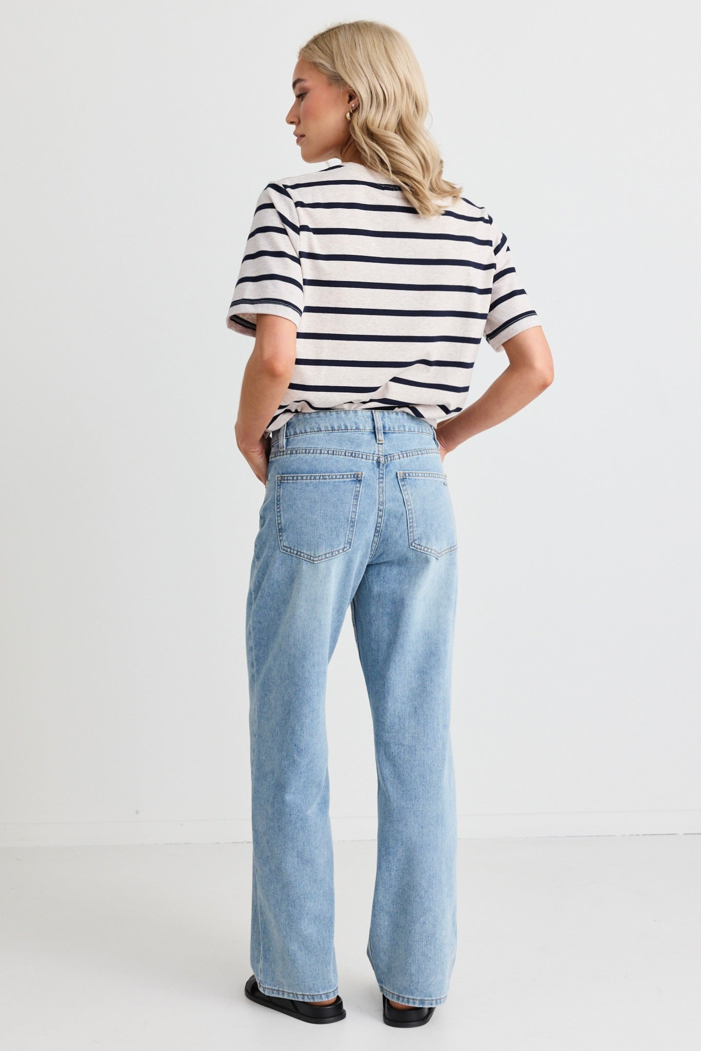 Women's Cedar Cool Blue Mid Rise Relaxed Jeans - Comfortable Stretch Denim Pants for Casual Wear & Everyday Outfits