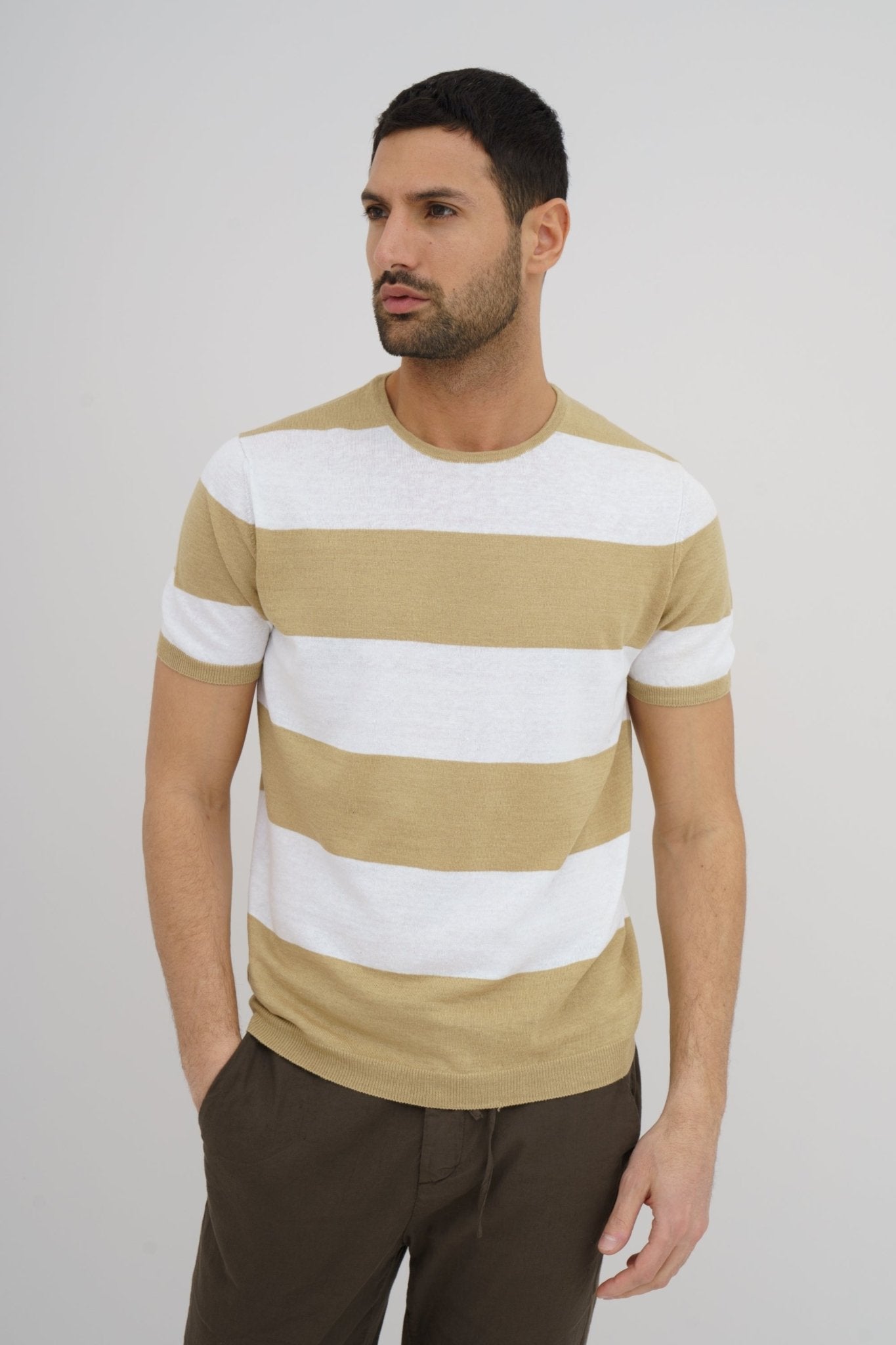 McKinnon x Ferrante Men's Short Sleeve T-Shirt - Soft Cotton Crew Neck Tee - Sand Color Casual Shirt for Summer Outfits & Streetwear Fashion