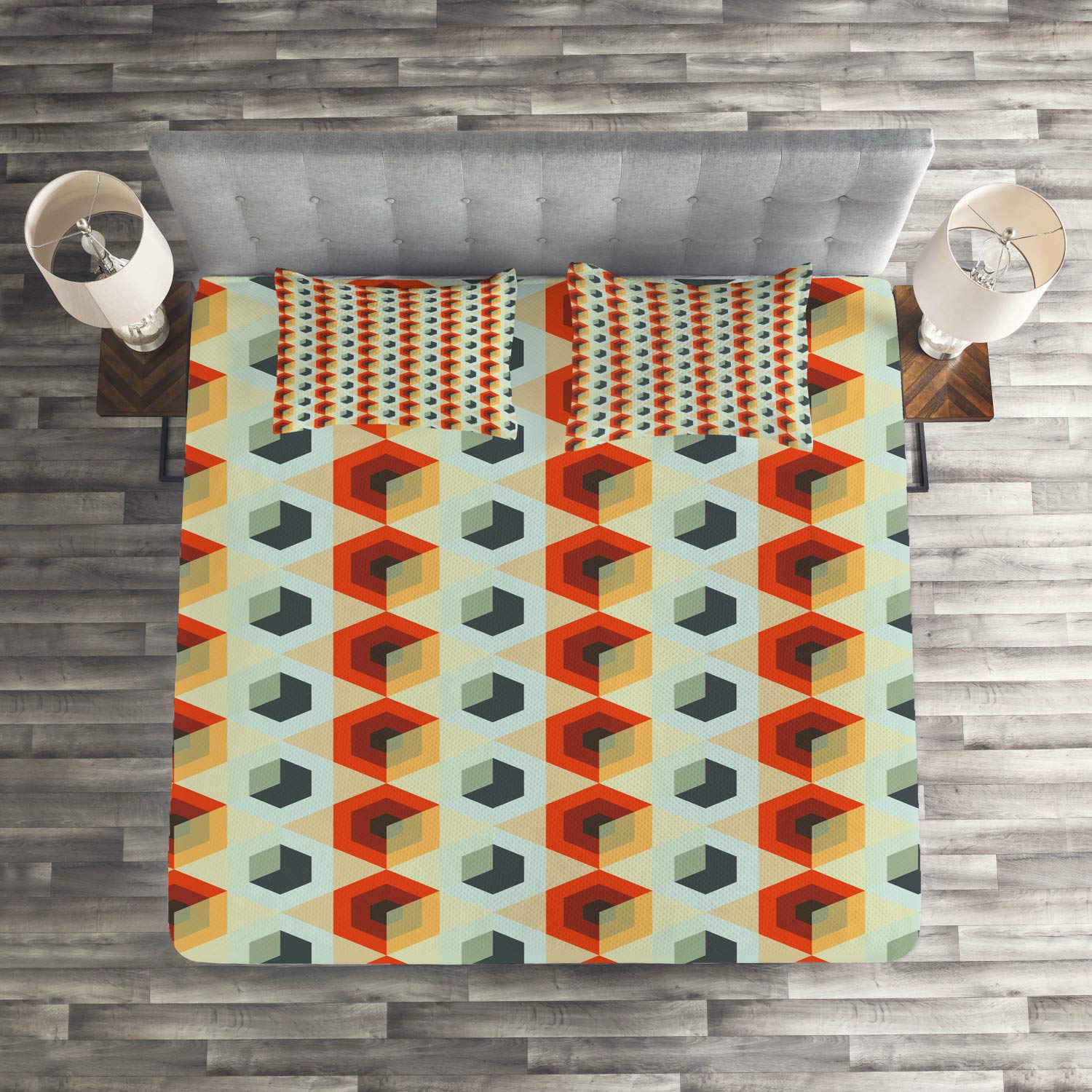 Ambesonne Geometric Quilt Set - Modern Hexagonal Comb Pattern with Abstract Rhombus Borders, 3-Piece Bedspread with 2 Pillow Shams, Queen Size in Orange & Dark Blue | Perfect for Contemporary Bedroom Decor, Guest Room Styling, and Cozy Home Makeovers