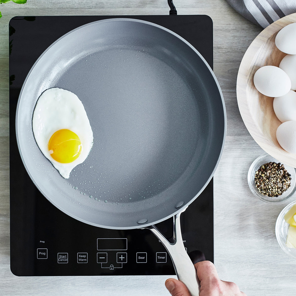 Valencia Pro Ceramic Nonstick 8-Inch Frying Pan - Healthy Cooking Skillet for Eggs, Pancakes & Stir Fry | Oven & Dishwasher Safe Non-Toxic Cookware