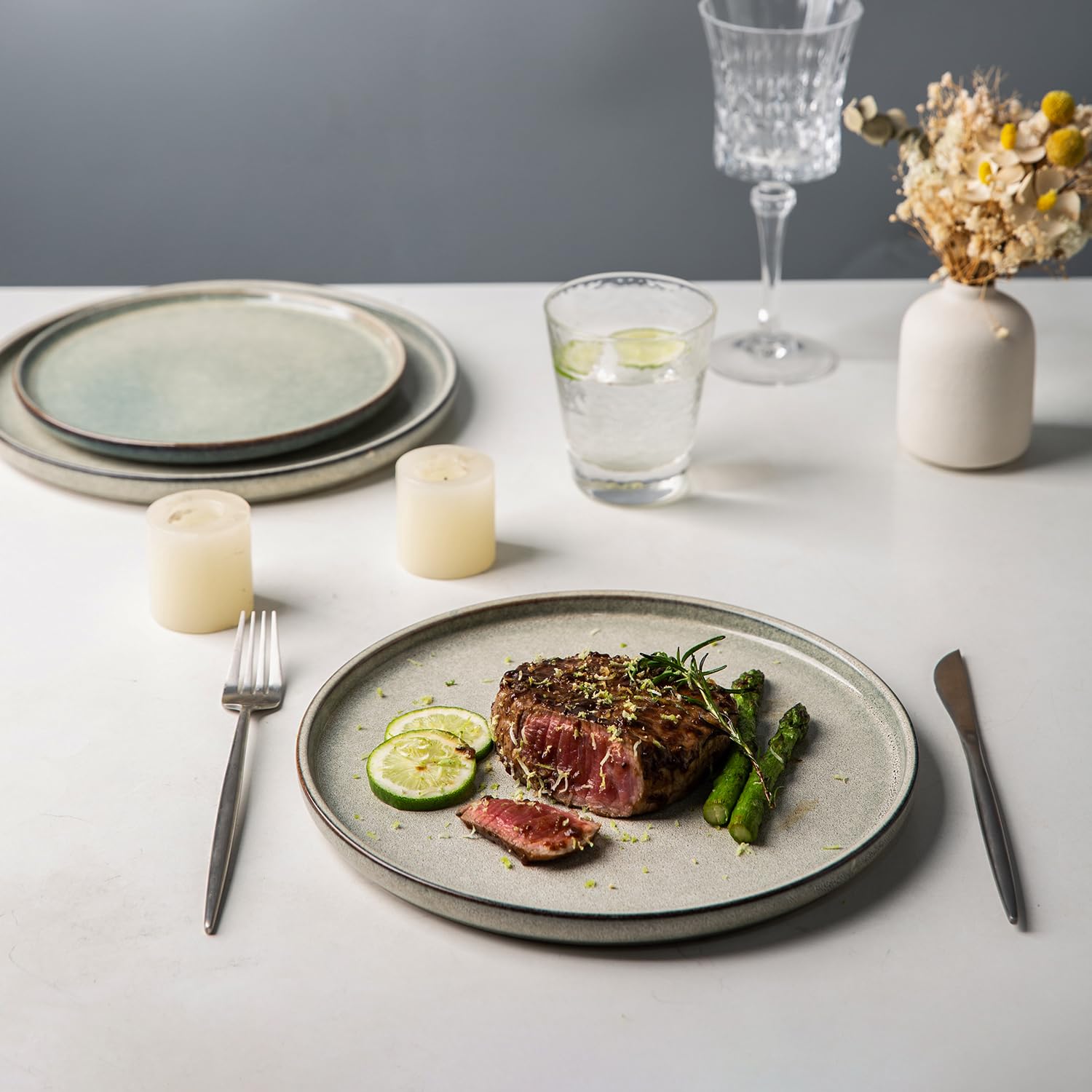 AmorArc 18-Piece Stoneware Dinnerware Set - Round Reactive Glaze Ceramic Plates & Bowls, Chip & Crack Resistant, Dishwasher & Microwave Safe - Service for 6 | Perfect for Family Dinners, Entertaining Guests & Everyday Use