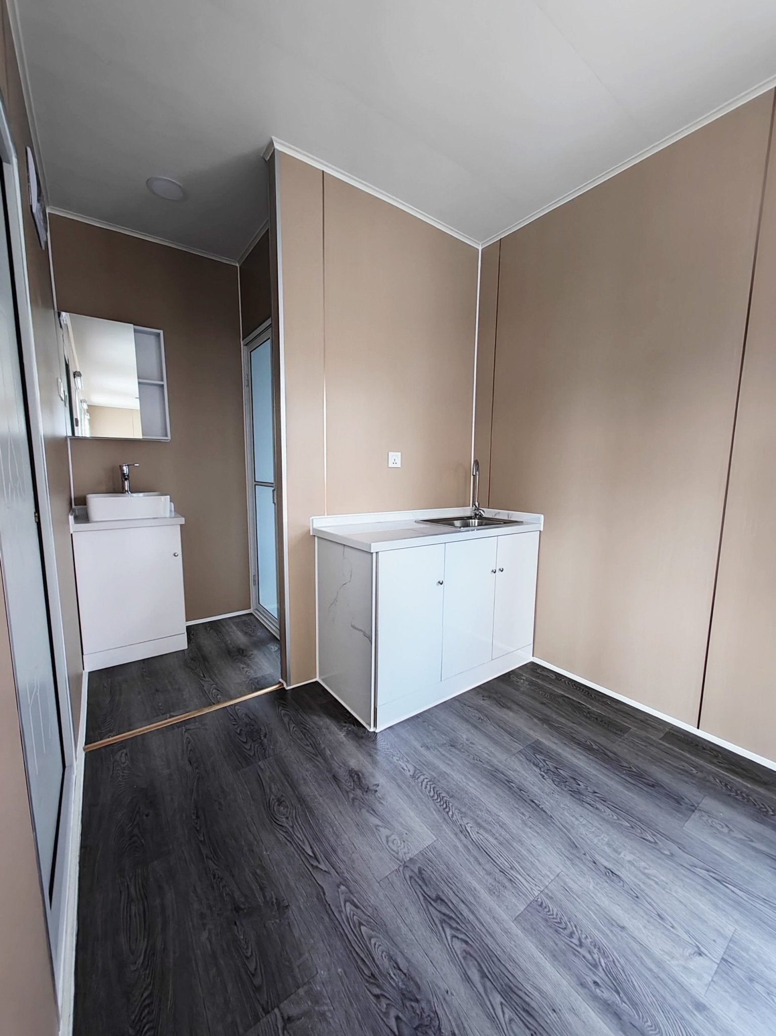 40 FT Insulated Mobile Office Cabin - Off Grid Shipping Container Workspace for Construction Sites & Remote Work | Portable Prefab Office Solution | SKU: 3520247