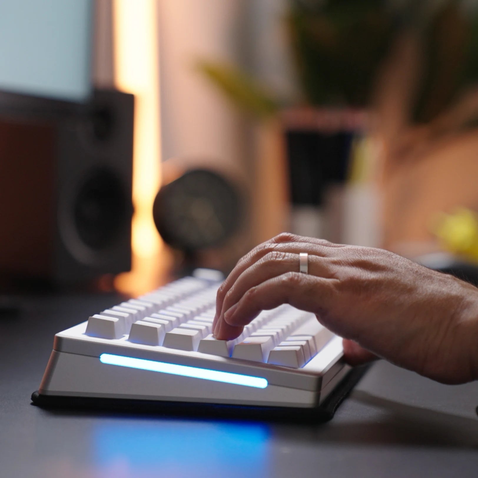 Ergonomic Keyboard Wrist Rest Pad - Comfortable & Supportive for Typing and Gaming - Perfect for Office, Home, or Gaming Setup